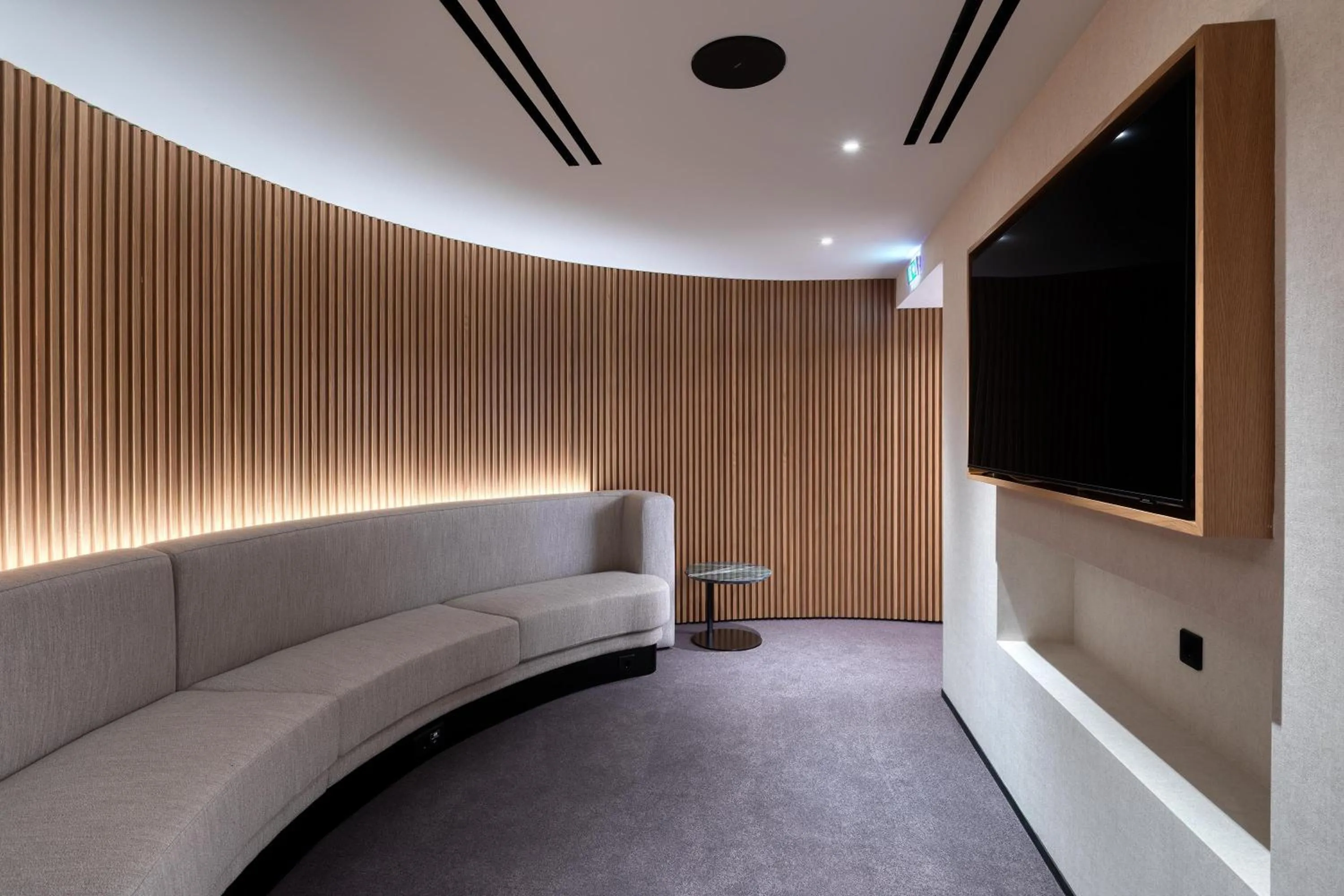 Photo of the whole room in The Stanley