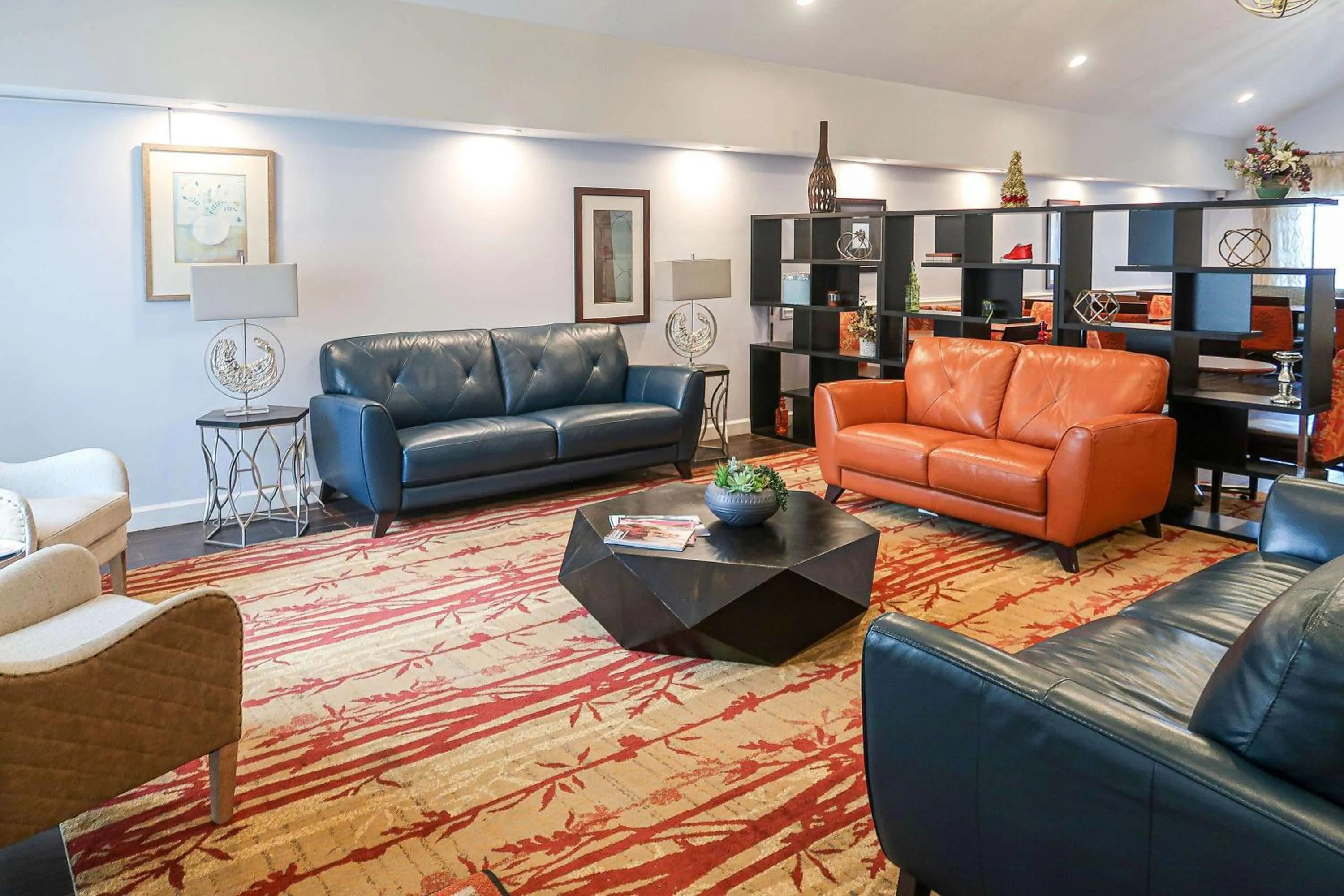 Lobby or reception in Tysons Corner Suites, A Baymont by Wyndham