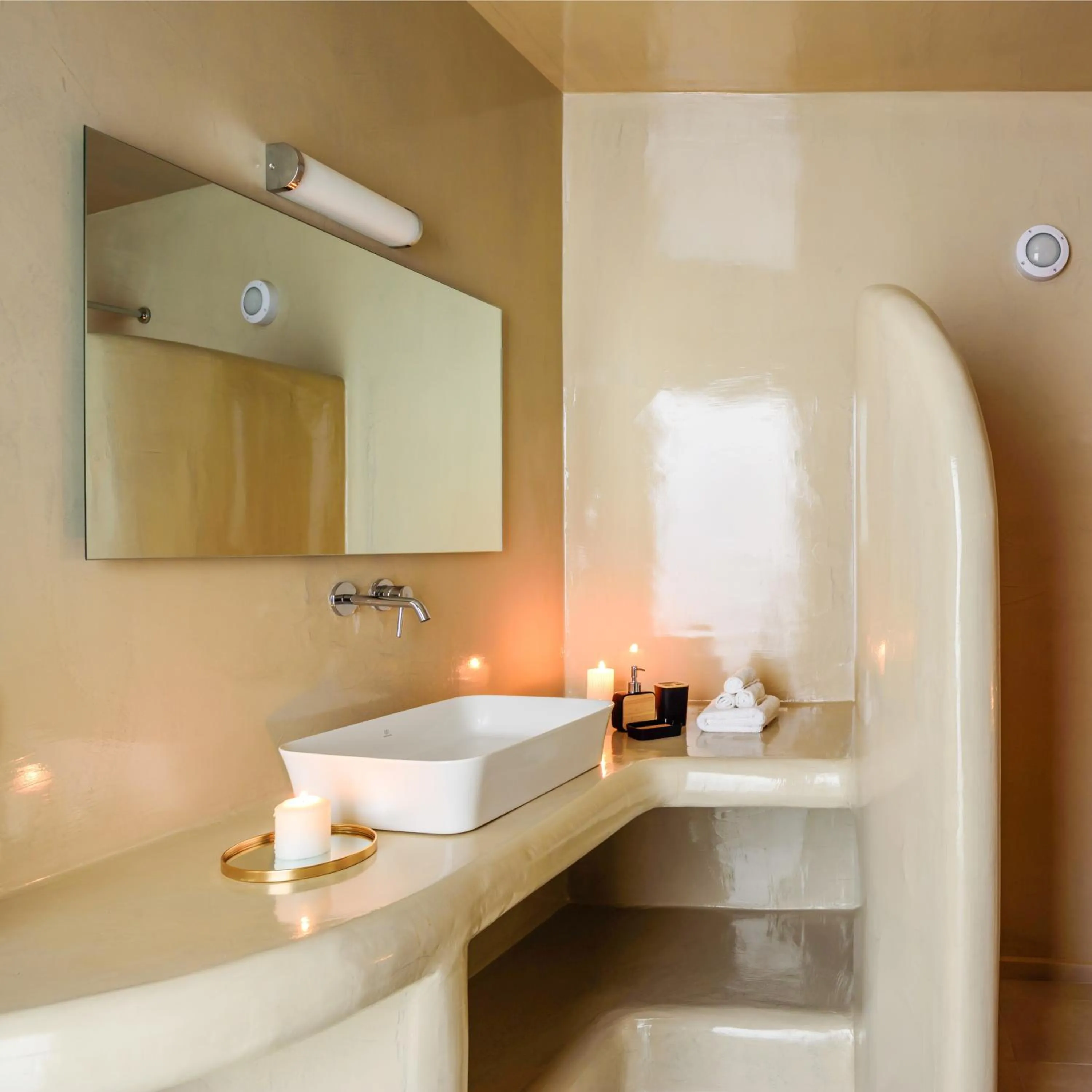 Bathroom in Pegasus Suites & Spa