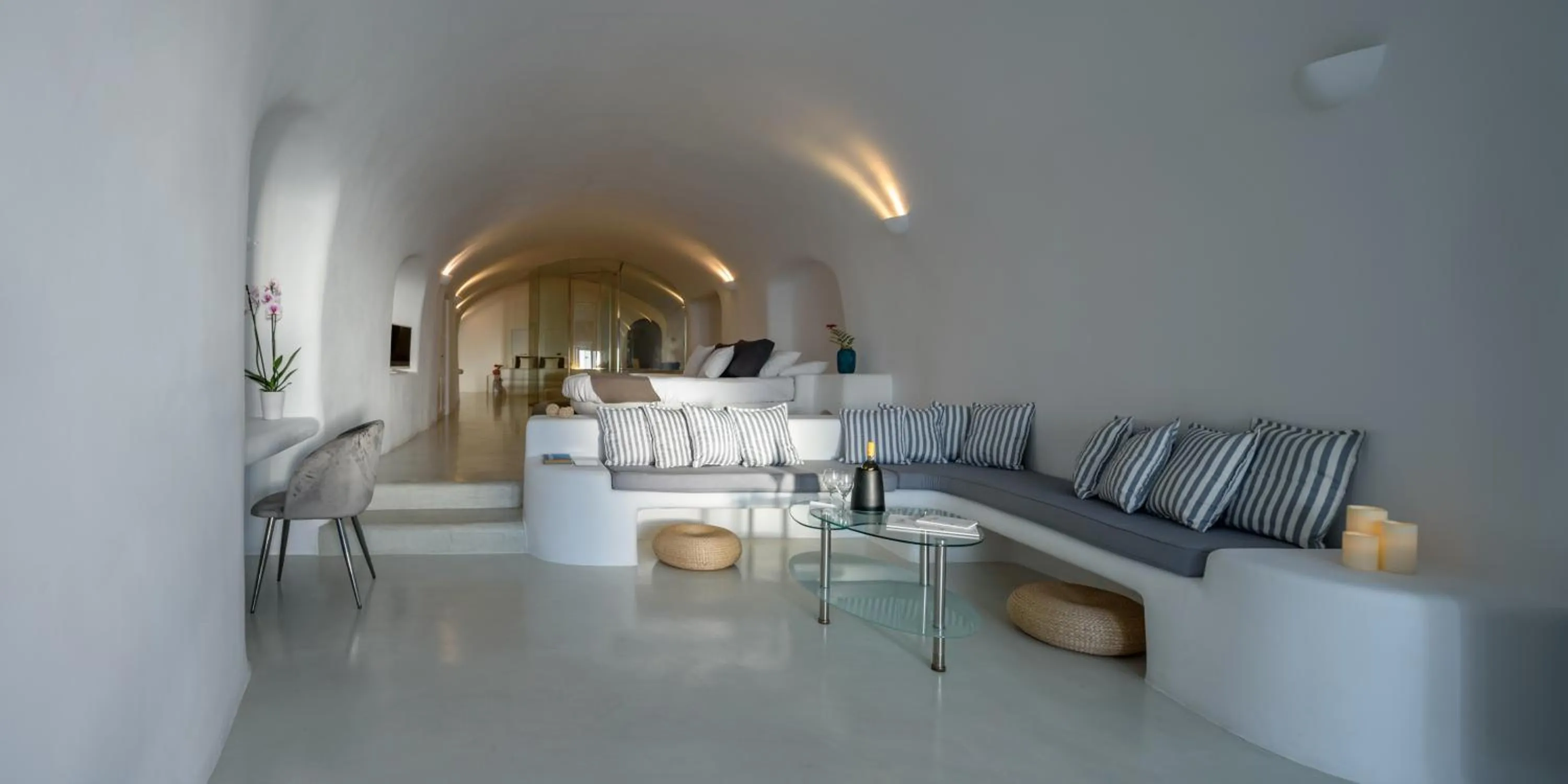 Photo of the whole room in Pegasus Suites & Spa