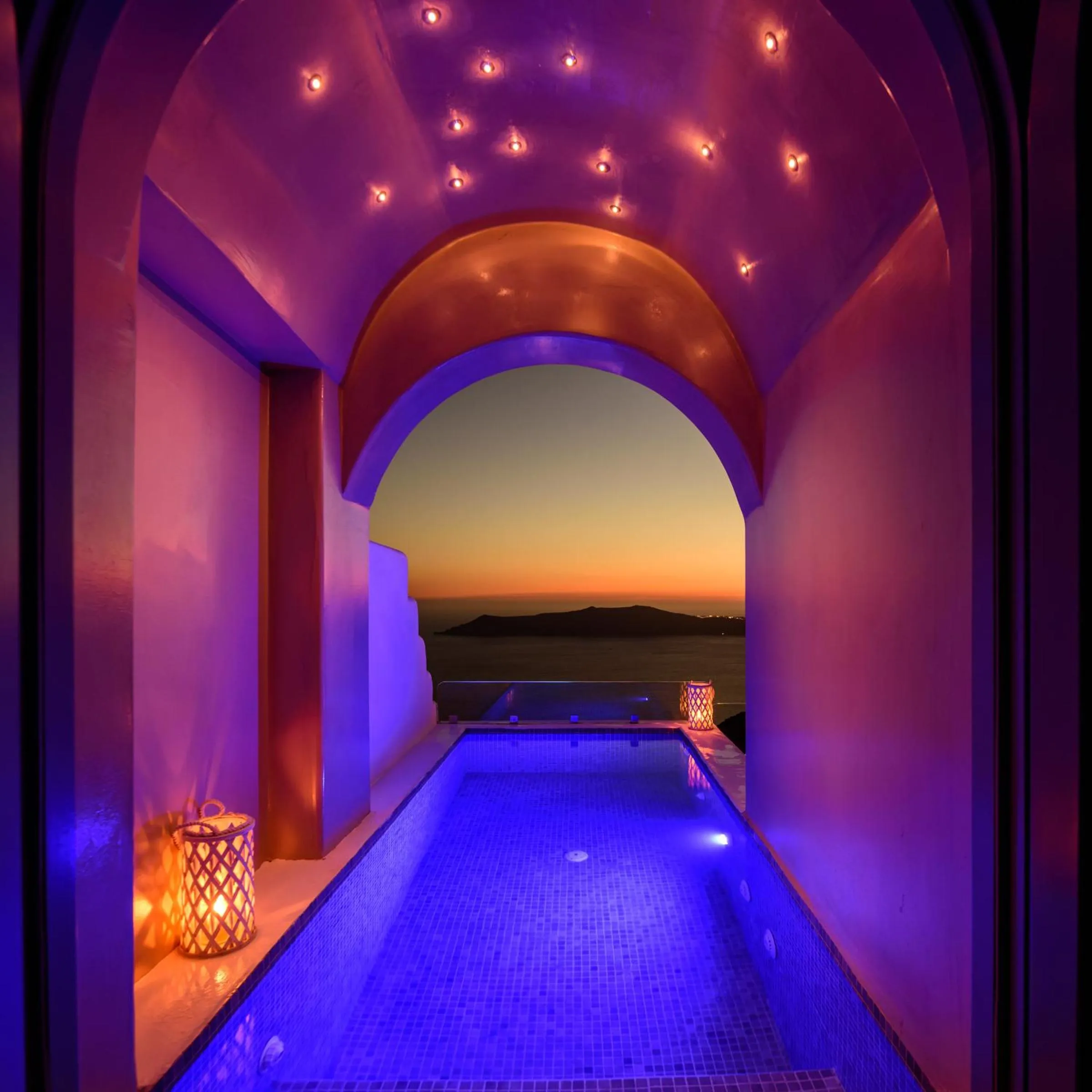 Hot Tub in Pegasus Suites & Spa