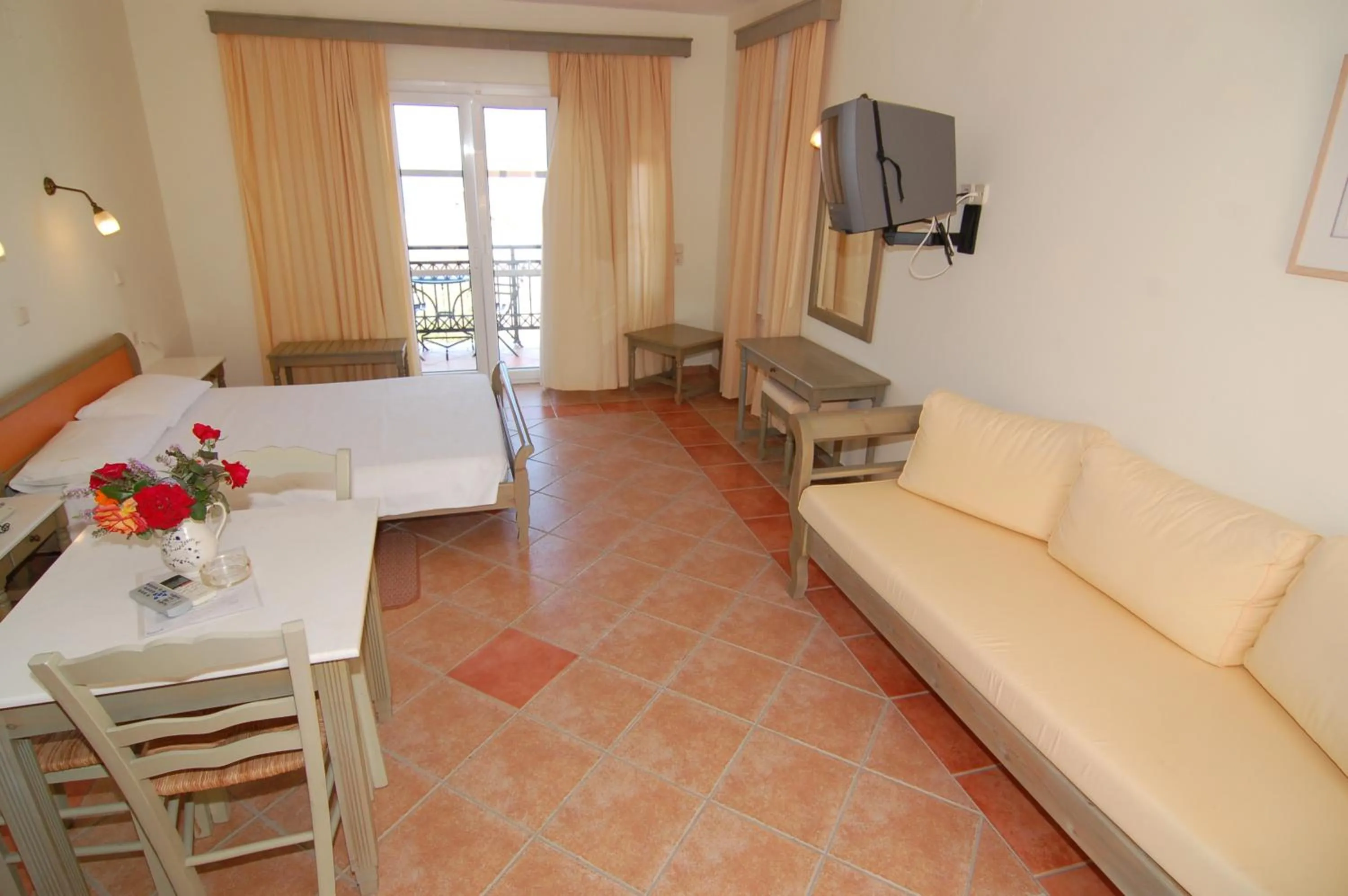 Day, Bed in Panselinos Hotel