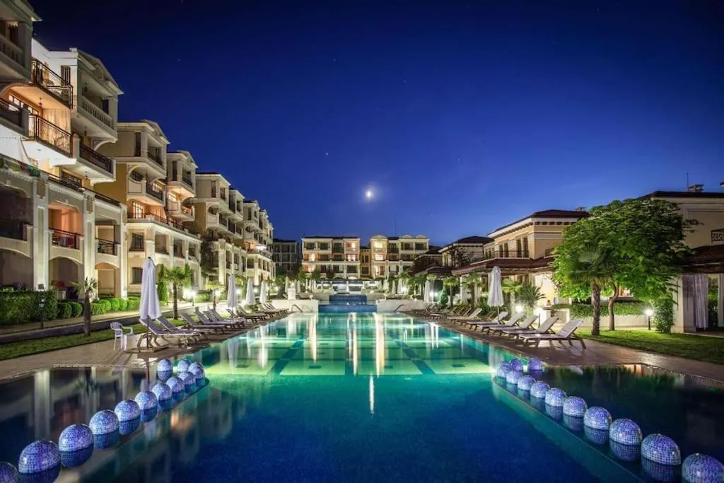 Swimming Pool in Апартамент в Green Life Beach Resort Sozopol