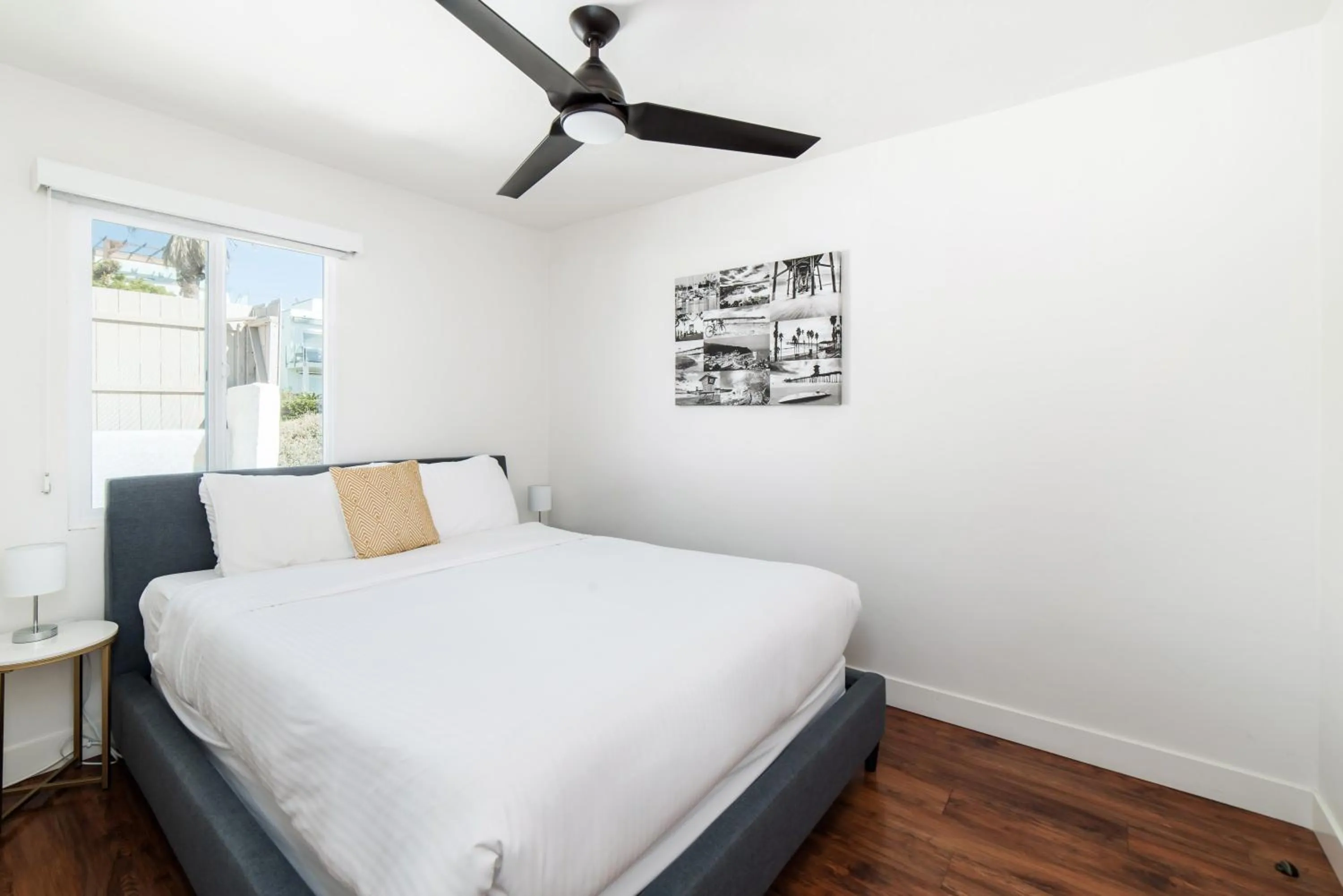 Bedroom, Bed in Pacific Villas