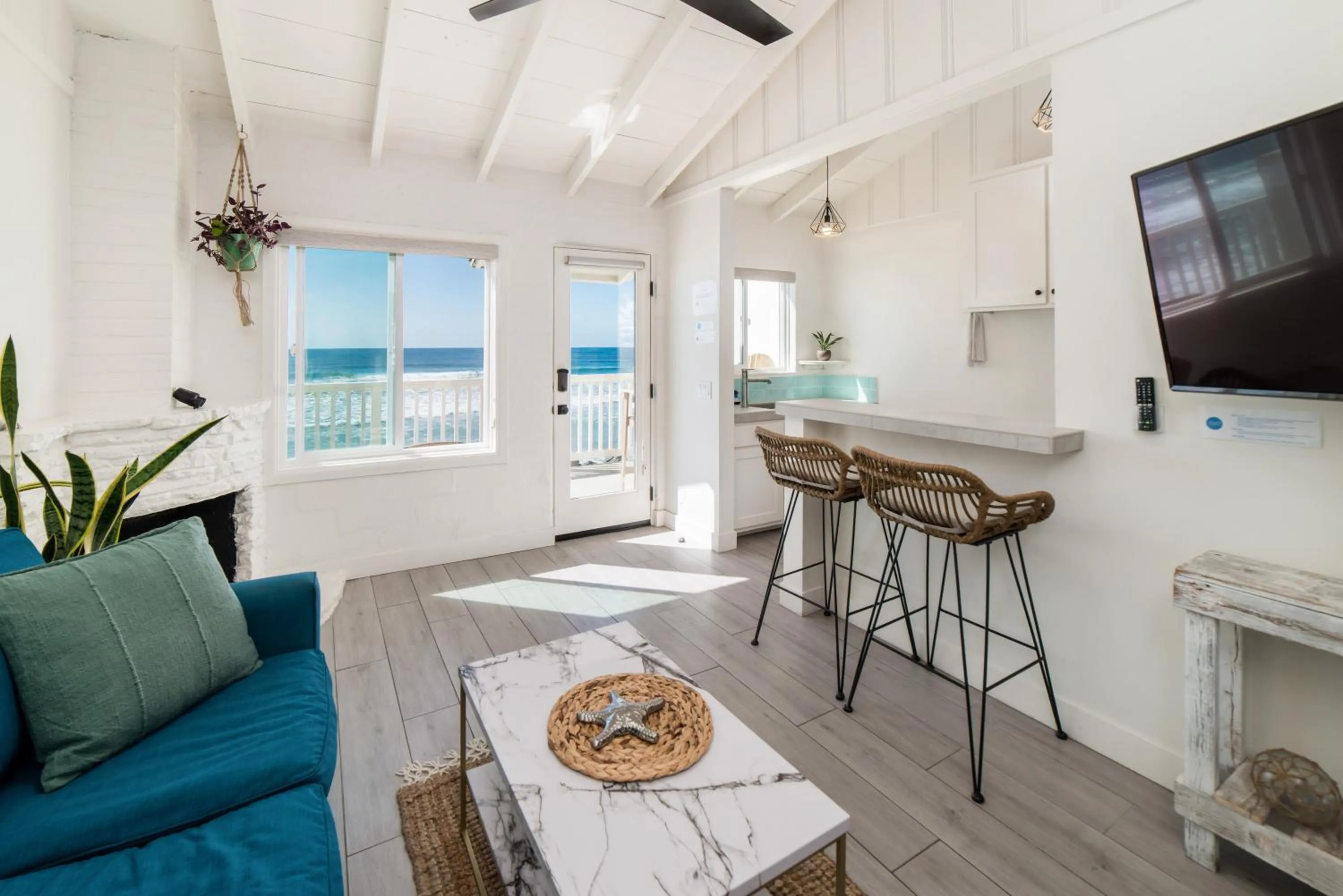 Living room in Pacific Villas