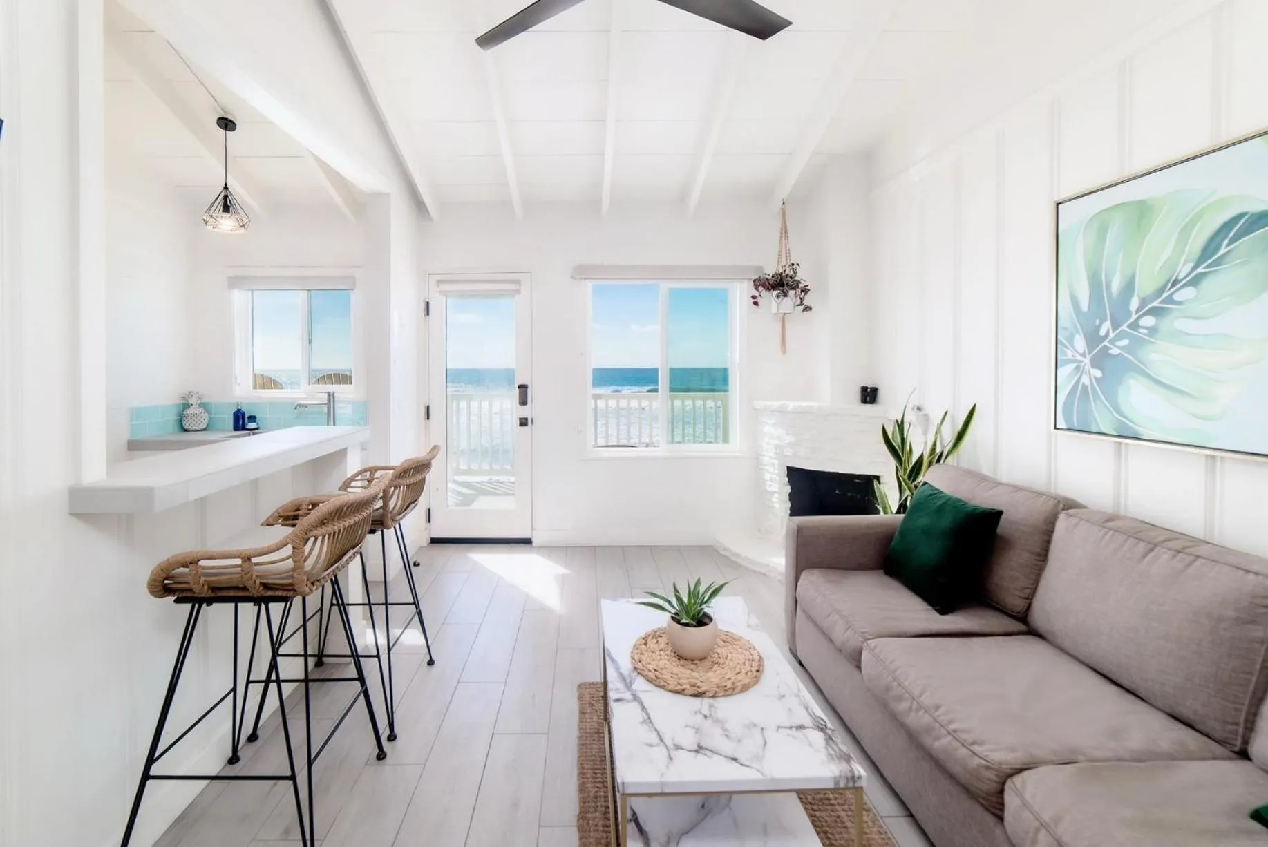 Living room in Pacific Villas