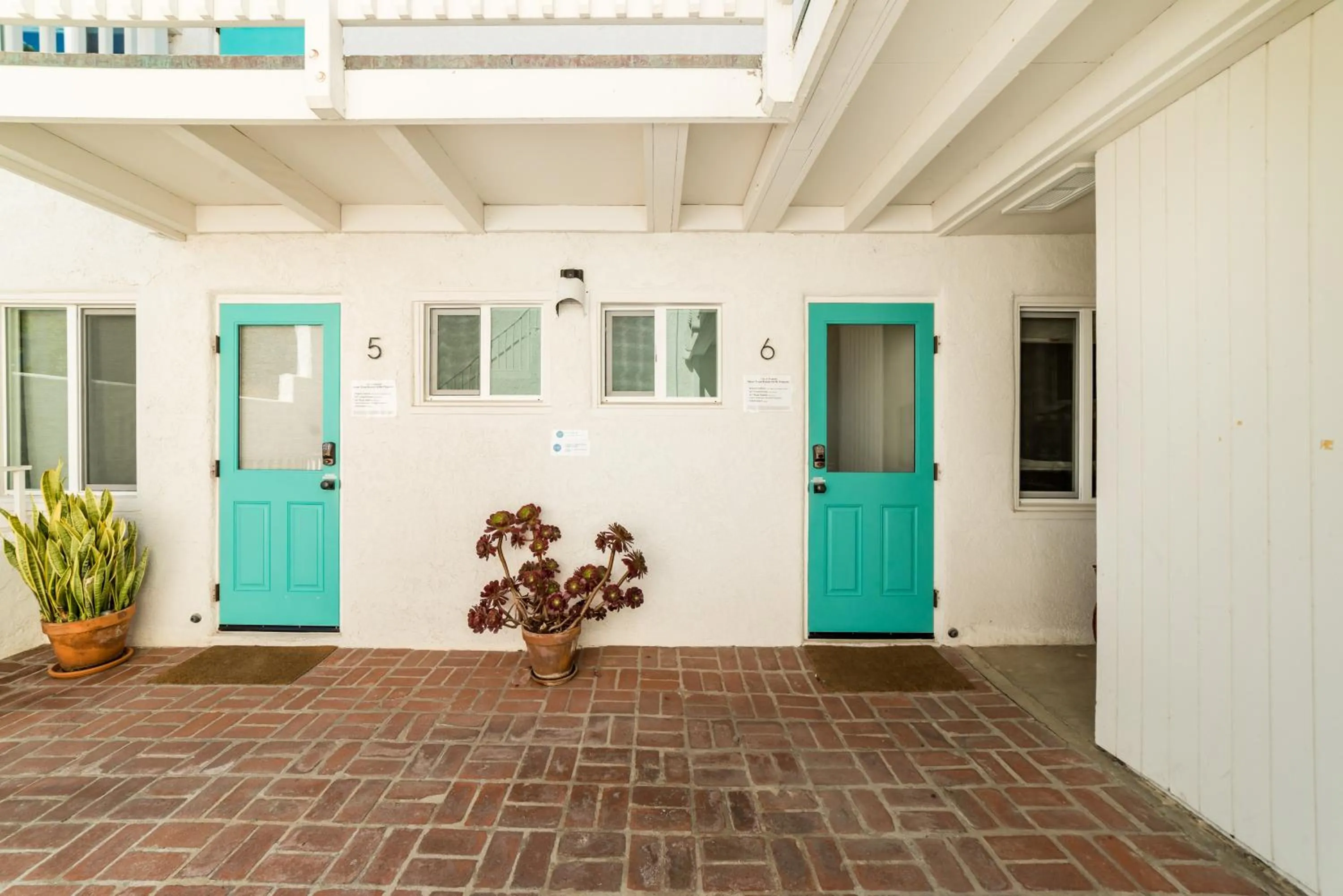 Facade/entrance in Pacific Villas