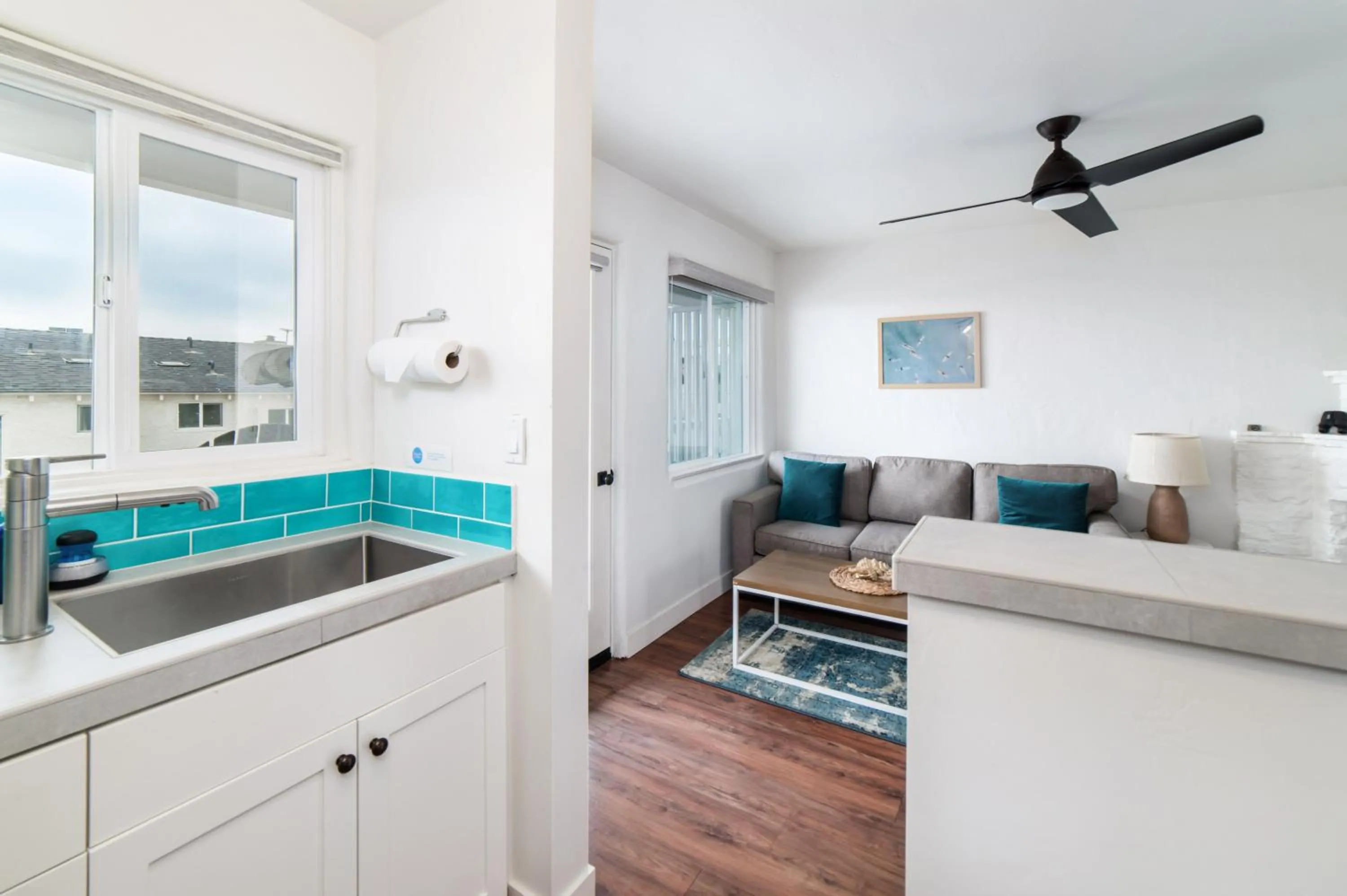 Kitchen or kitchenette in Pacific Villas