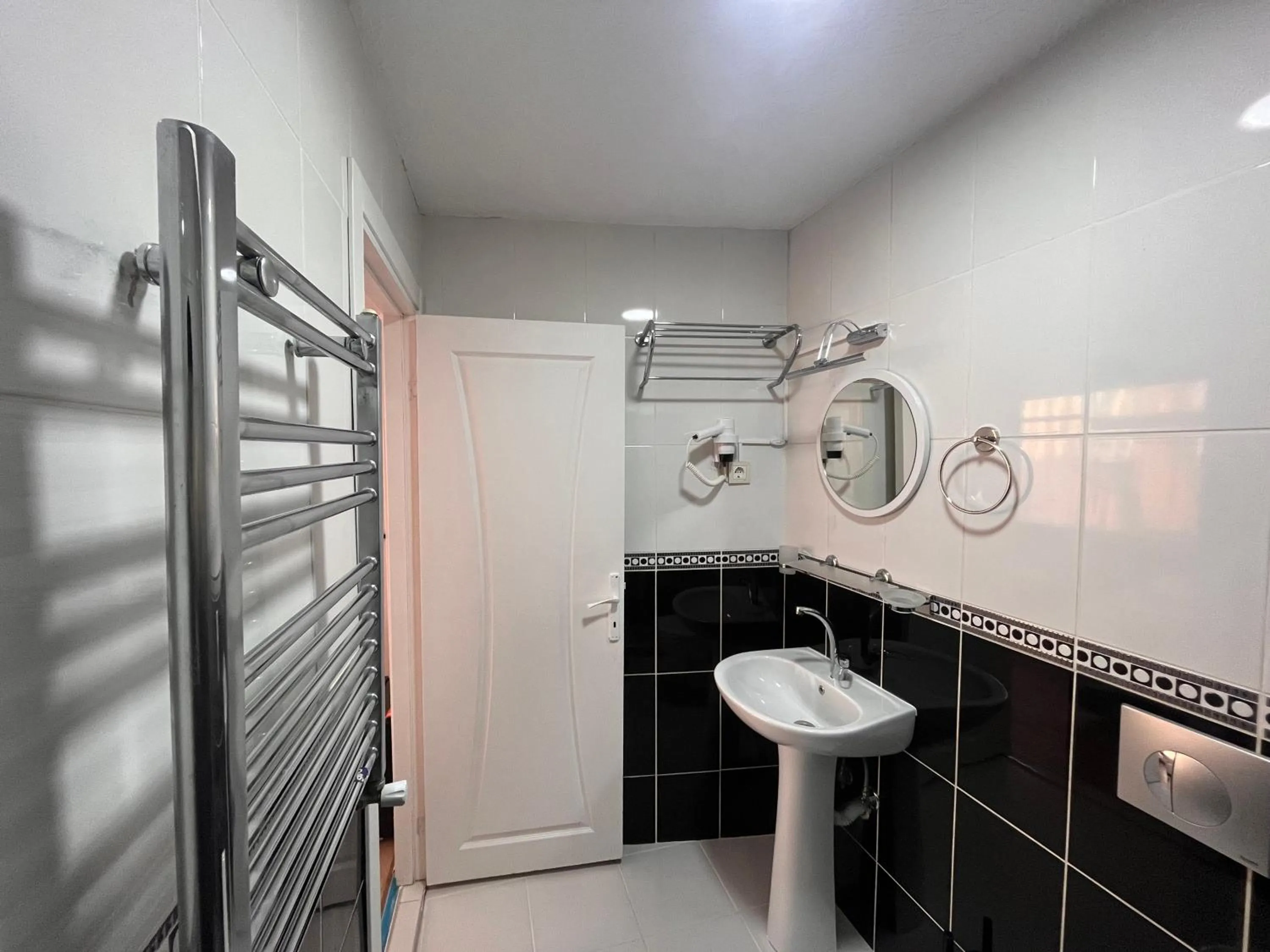 Bathroom in Asparagus HOTEL & SUITES OLD CITY