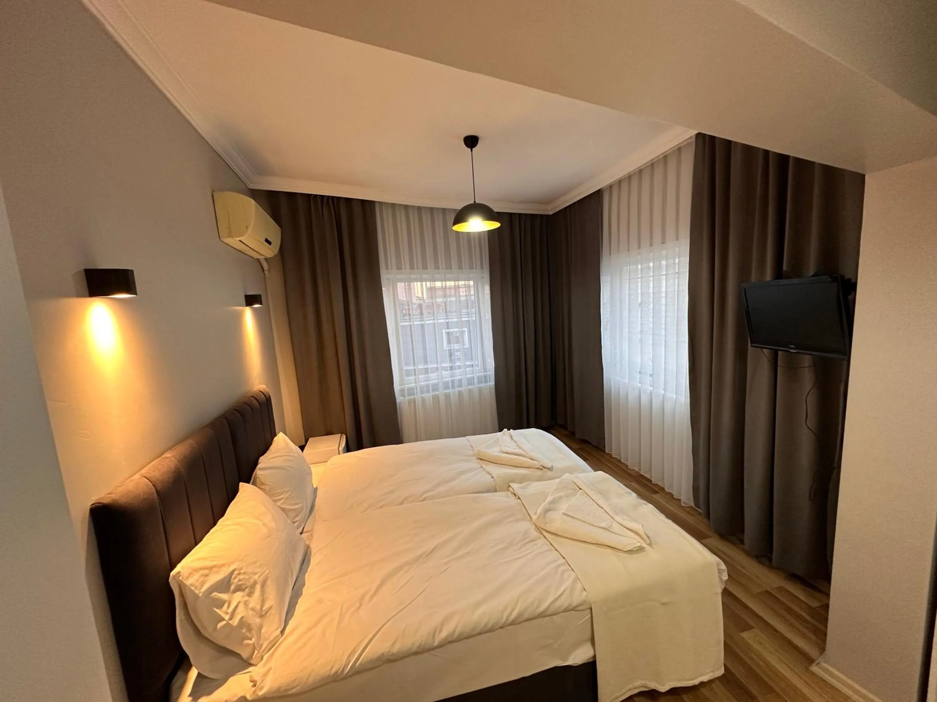 Bedroom, Bed in Asparagus HOTEL & SUITES OLD CITY