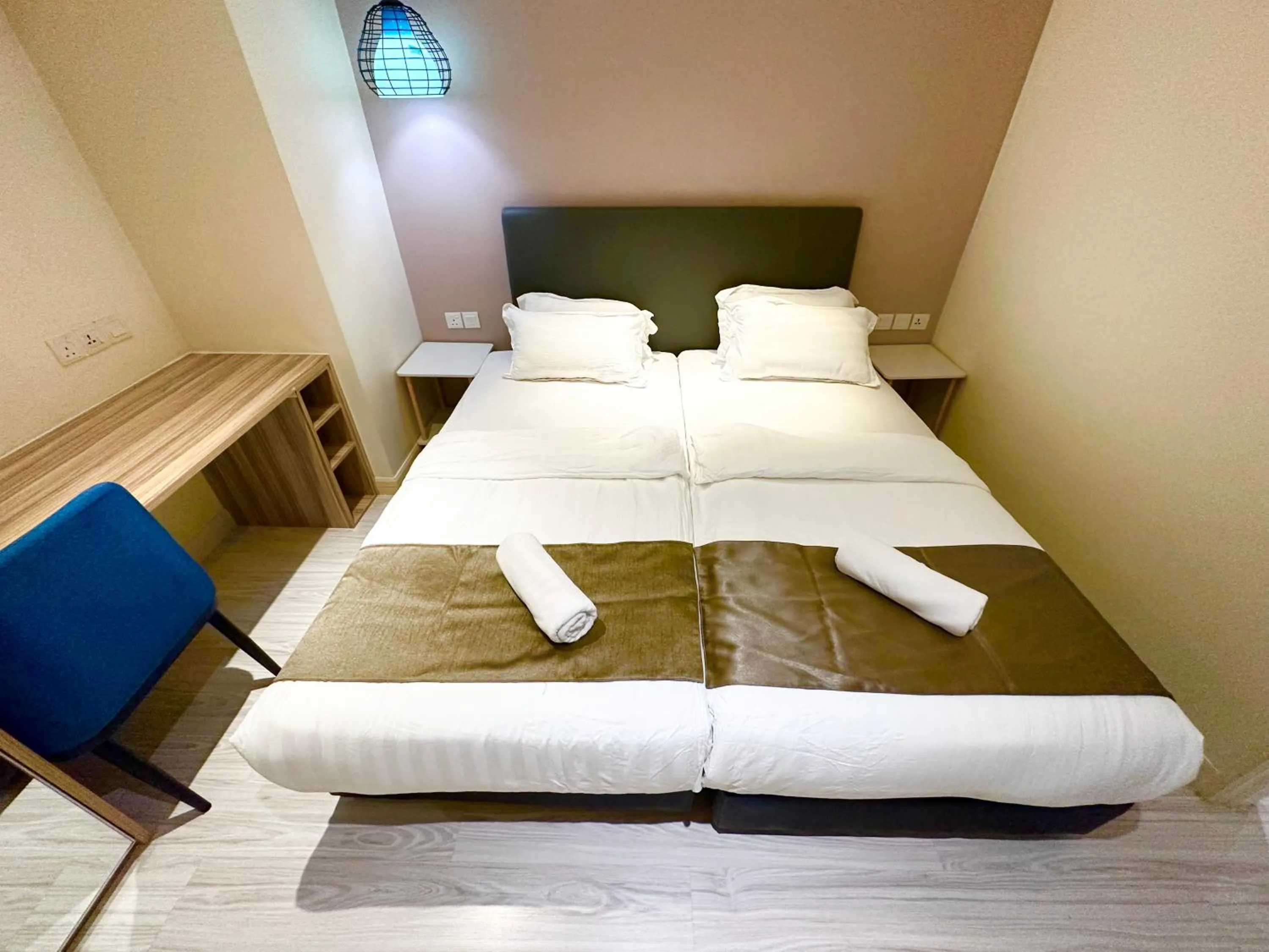 Bed in M Centro City Centre @ Gaya Street by Sunset Seaview Vacation Condos