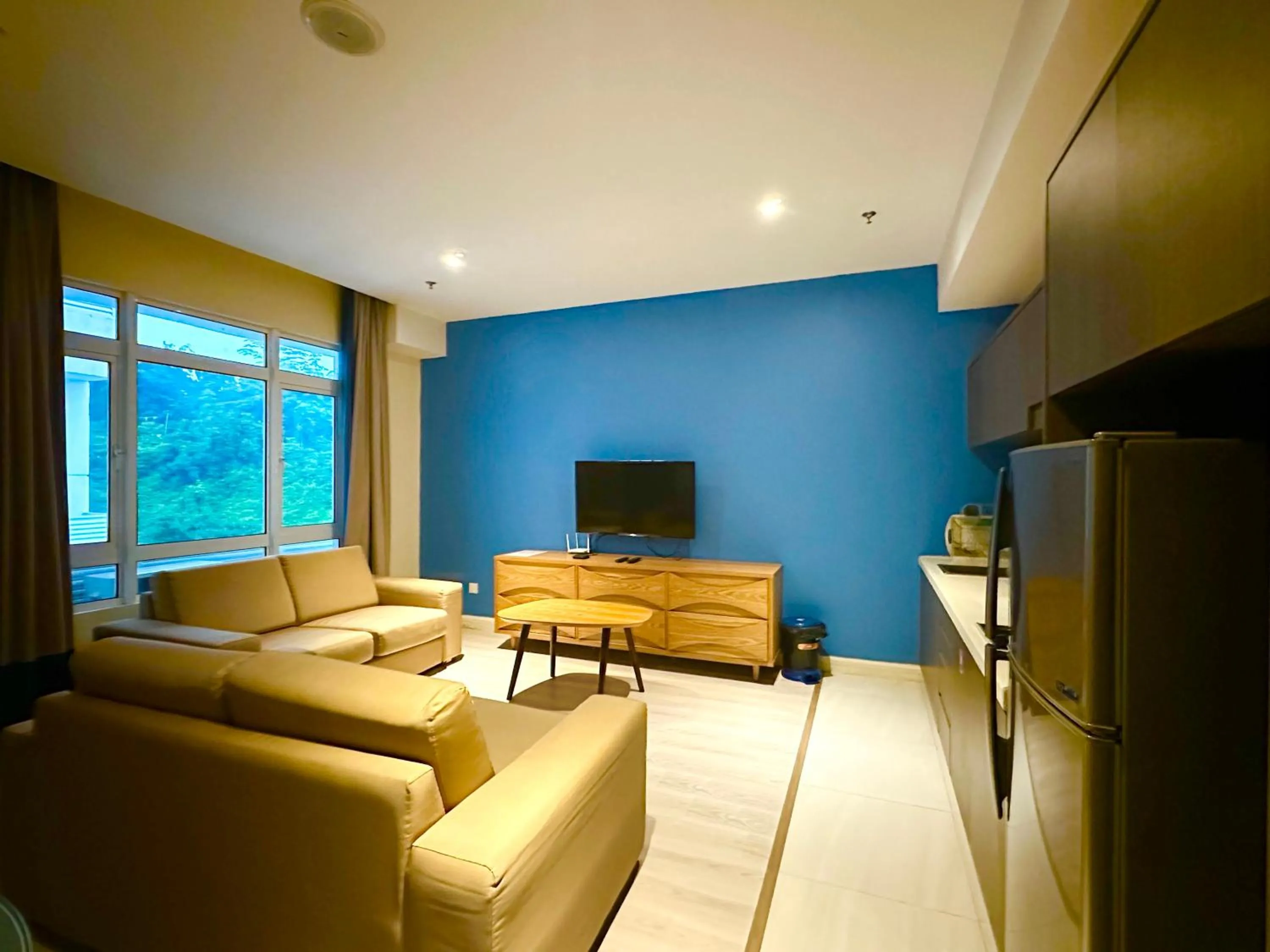 TV and multimedia in M Centro City Centre @ Gaya Street by Sunset Seaview Vacation Condos