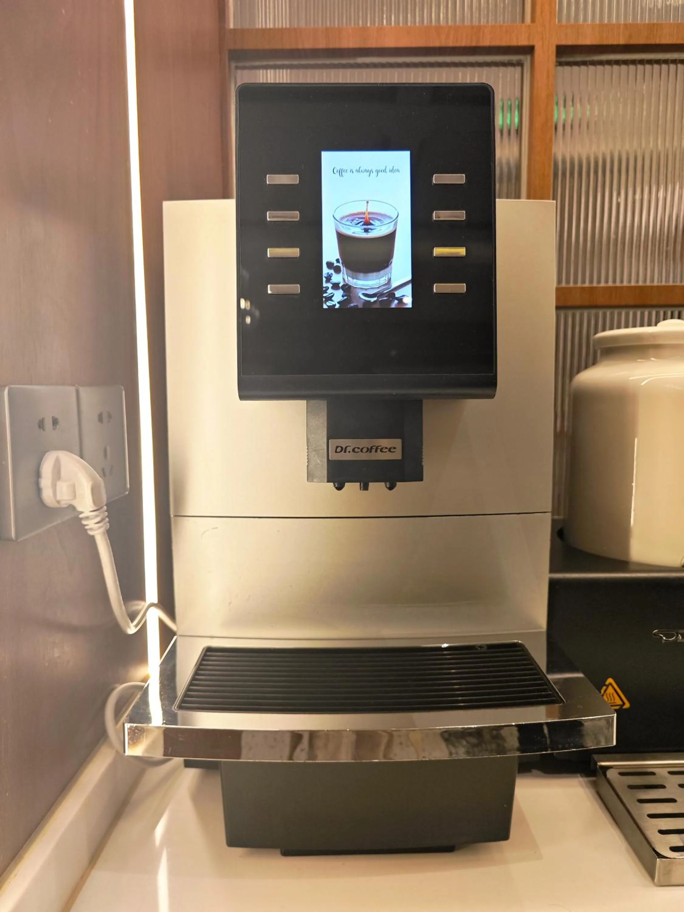 Coffee/tea facilities in Nostalgia S Hotel Beijing National Olympic Sports Center