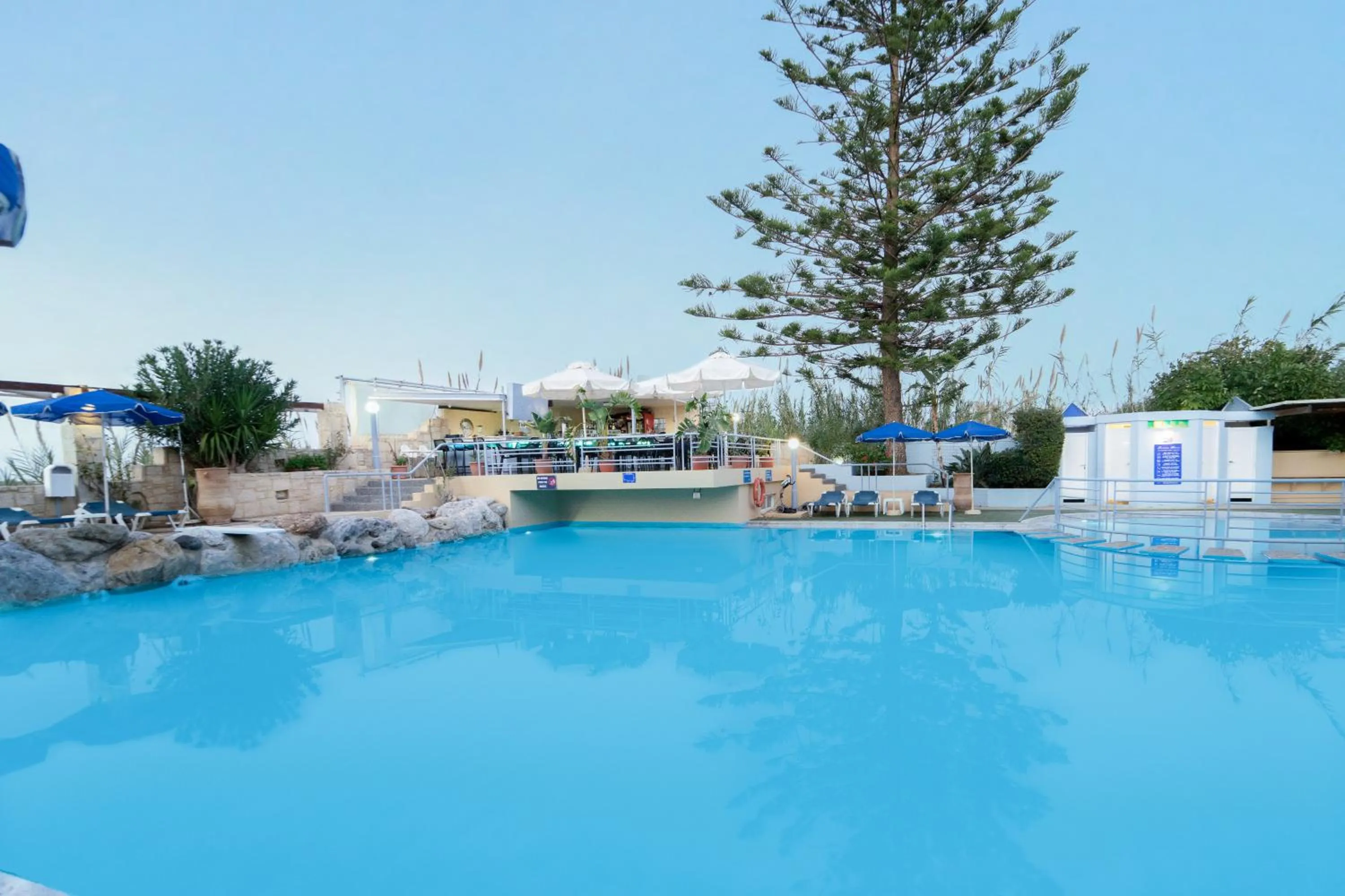 Pool view in Futura Hotel