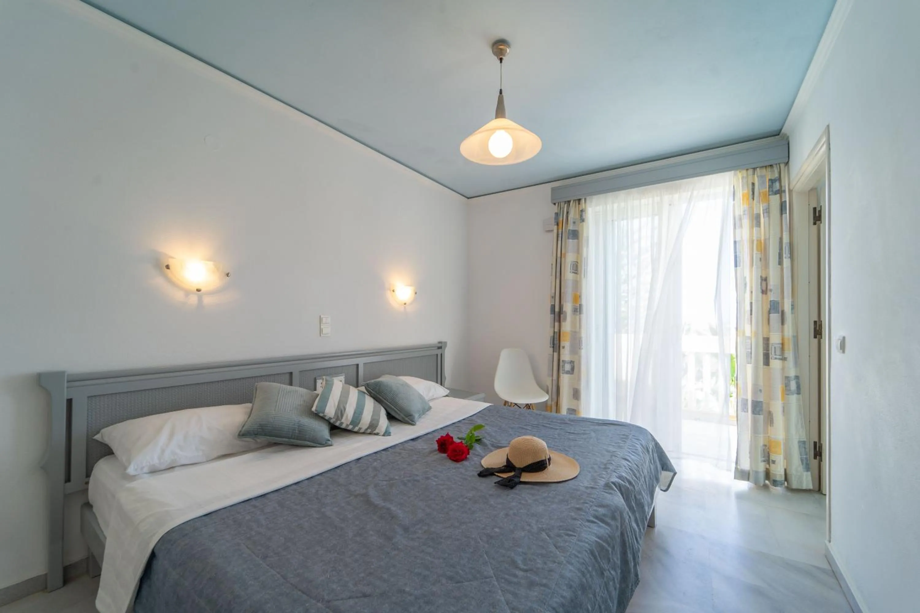 Bedroom, Bed in Futura Hotel