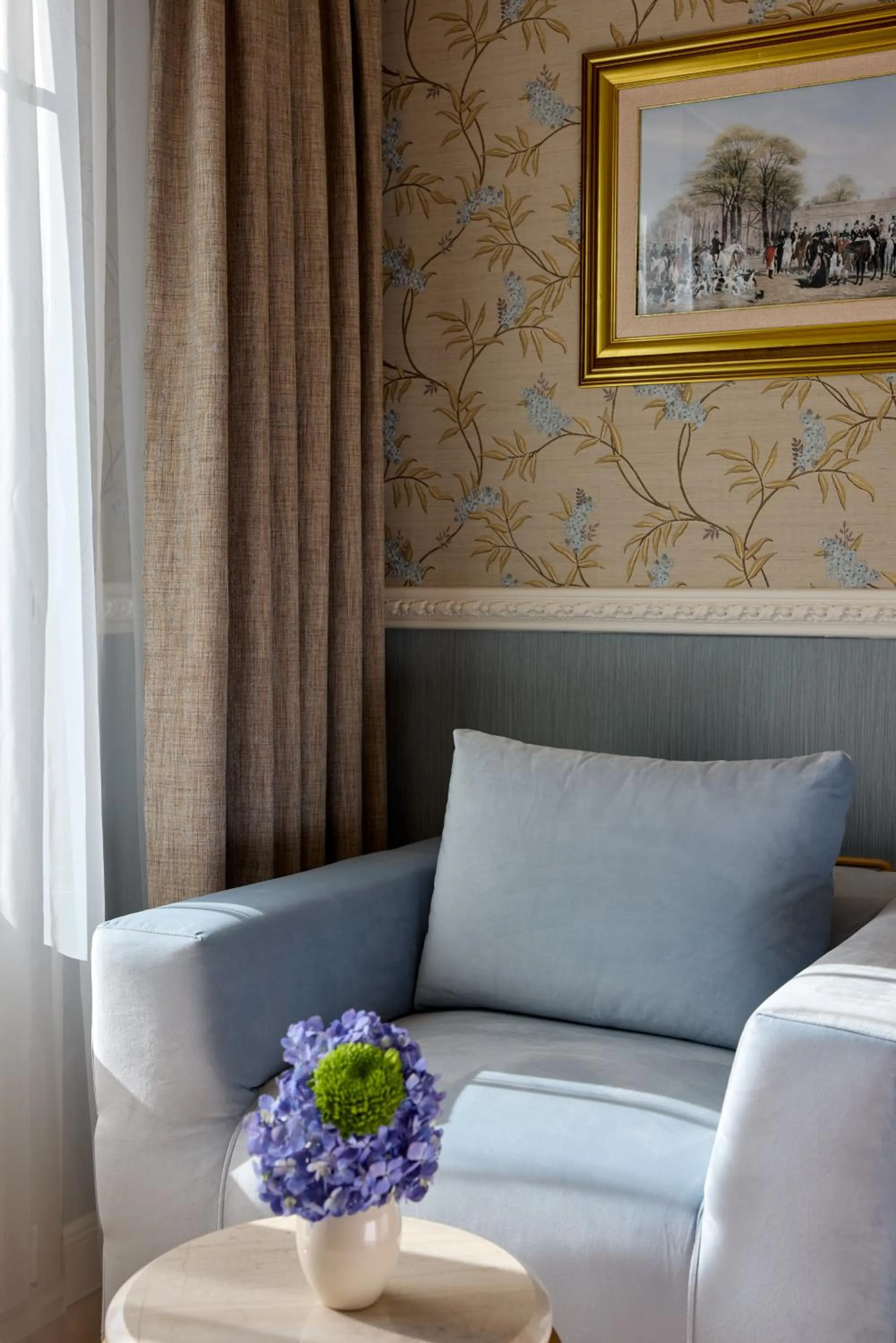 Seating area in Mediterranean Palace