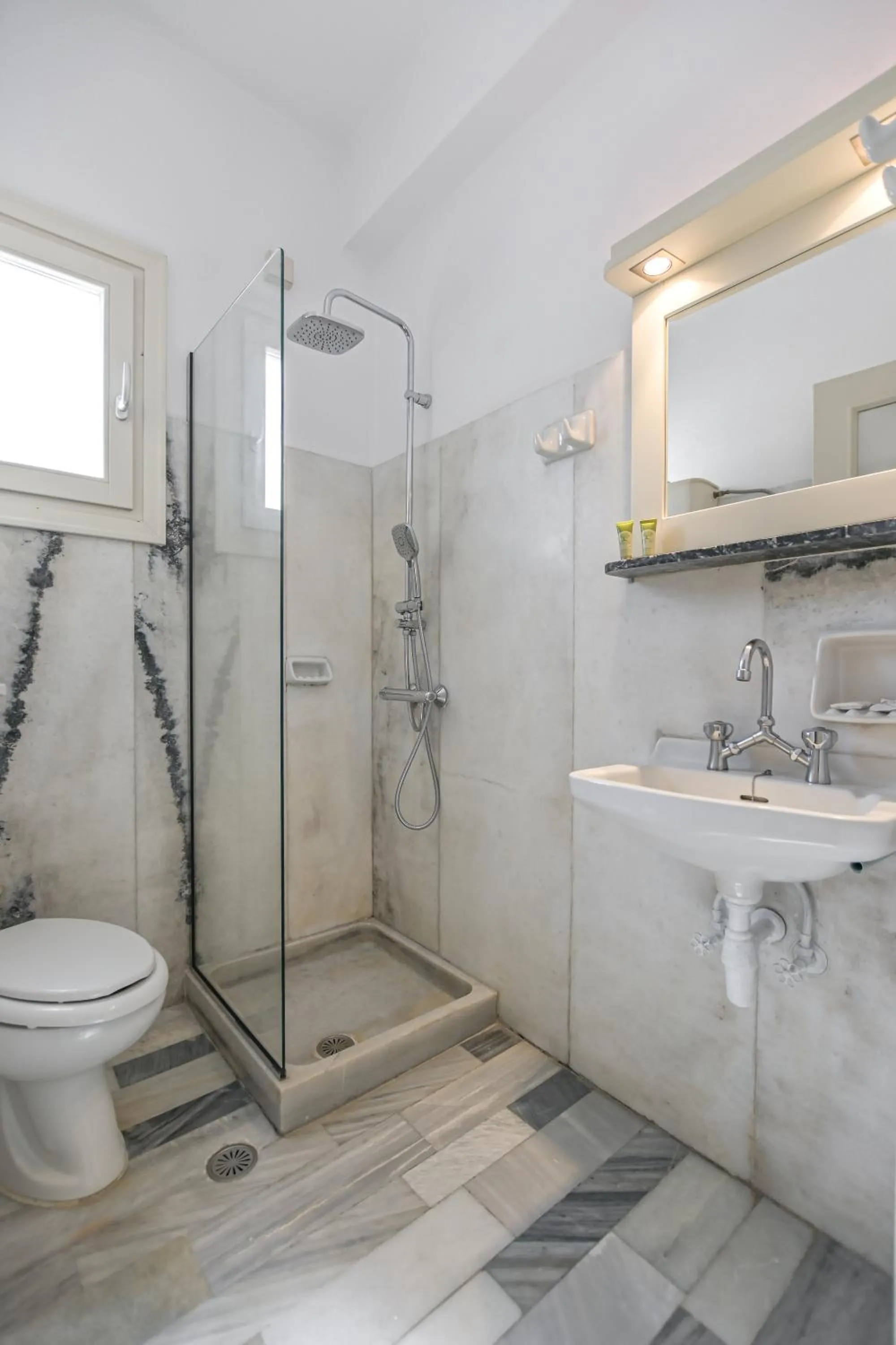 Bathroom in Soula Naxos