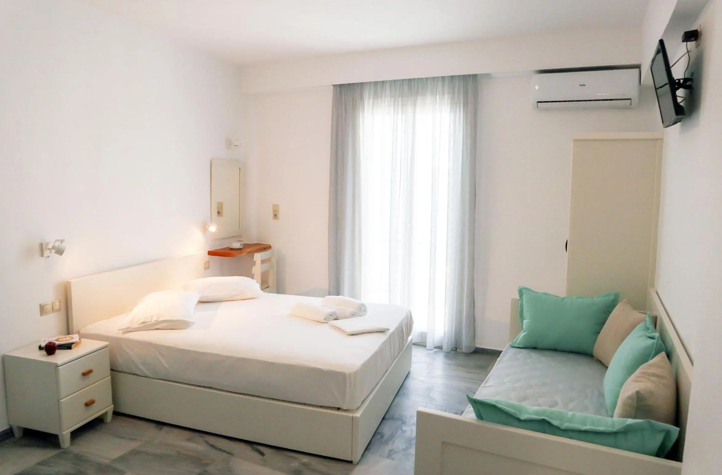 Bedroom, Bed in Soula Naxos