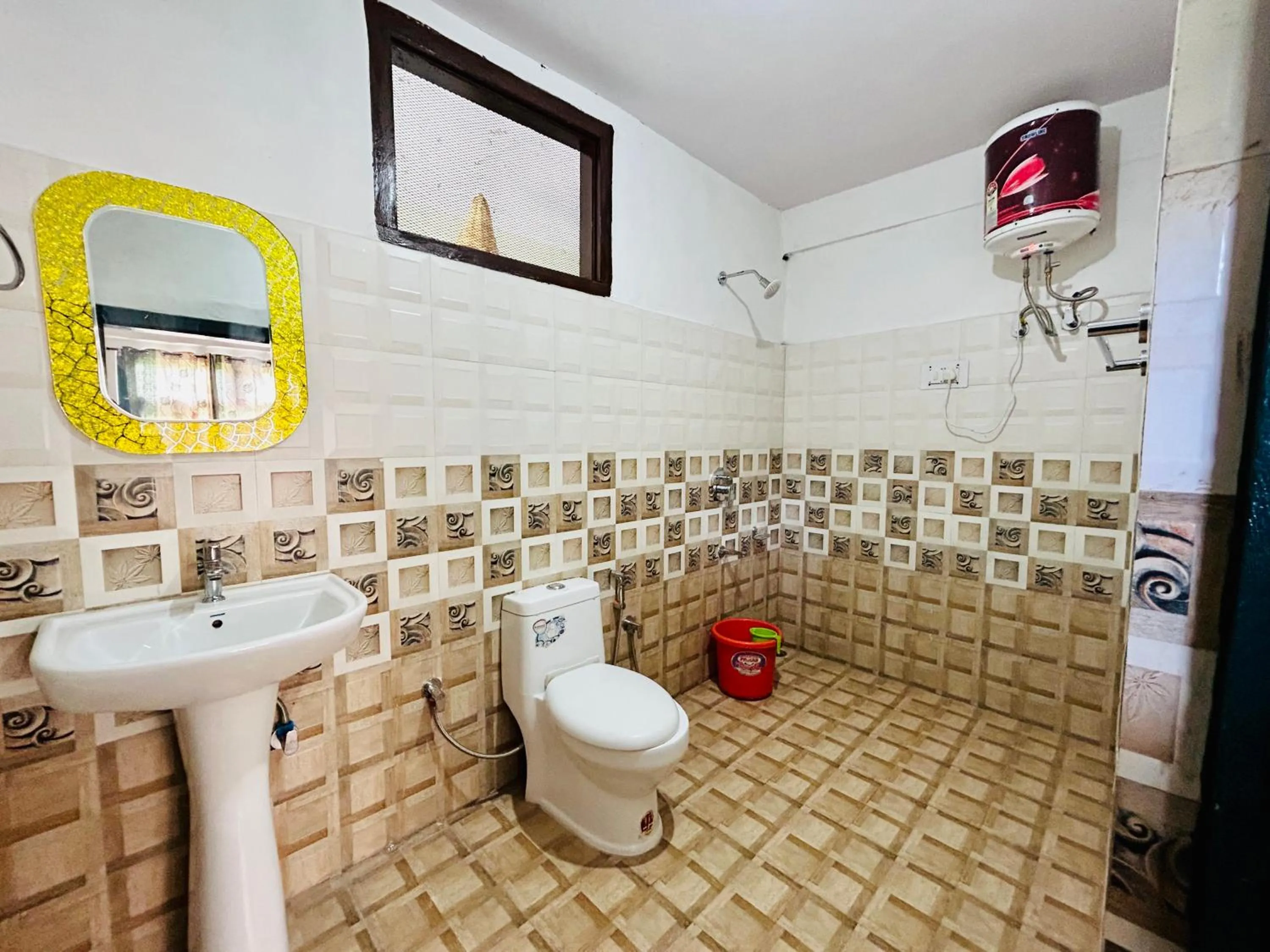 Shower in Kasol Hostel