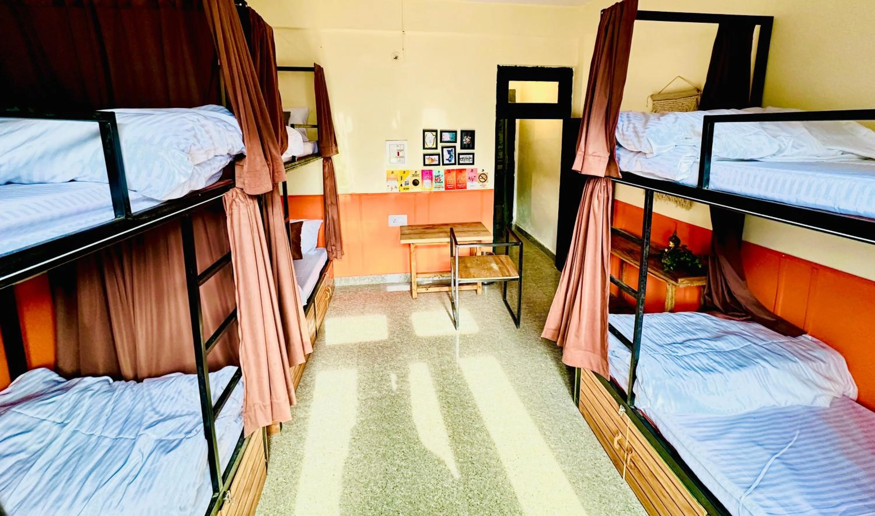 bunk bed, Bed in Kasol Hostel