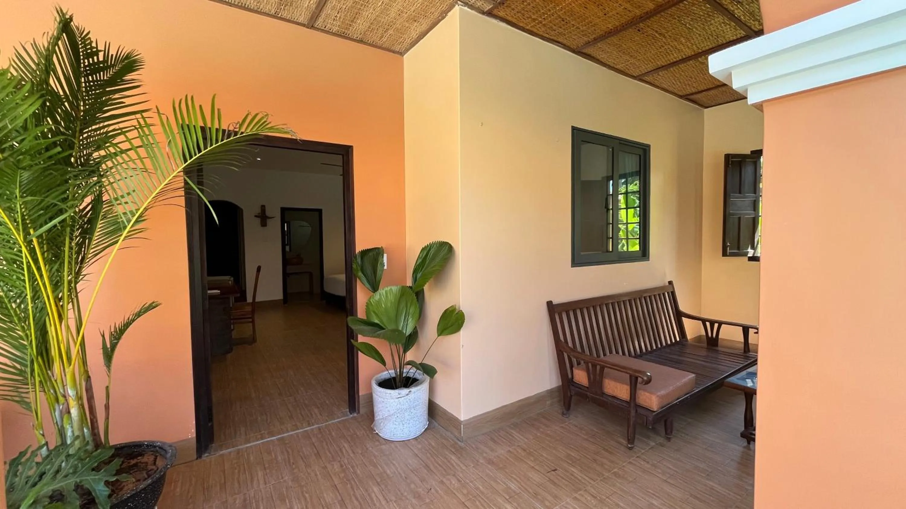 Patio in Mi Nhon Em Hotel Muine