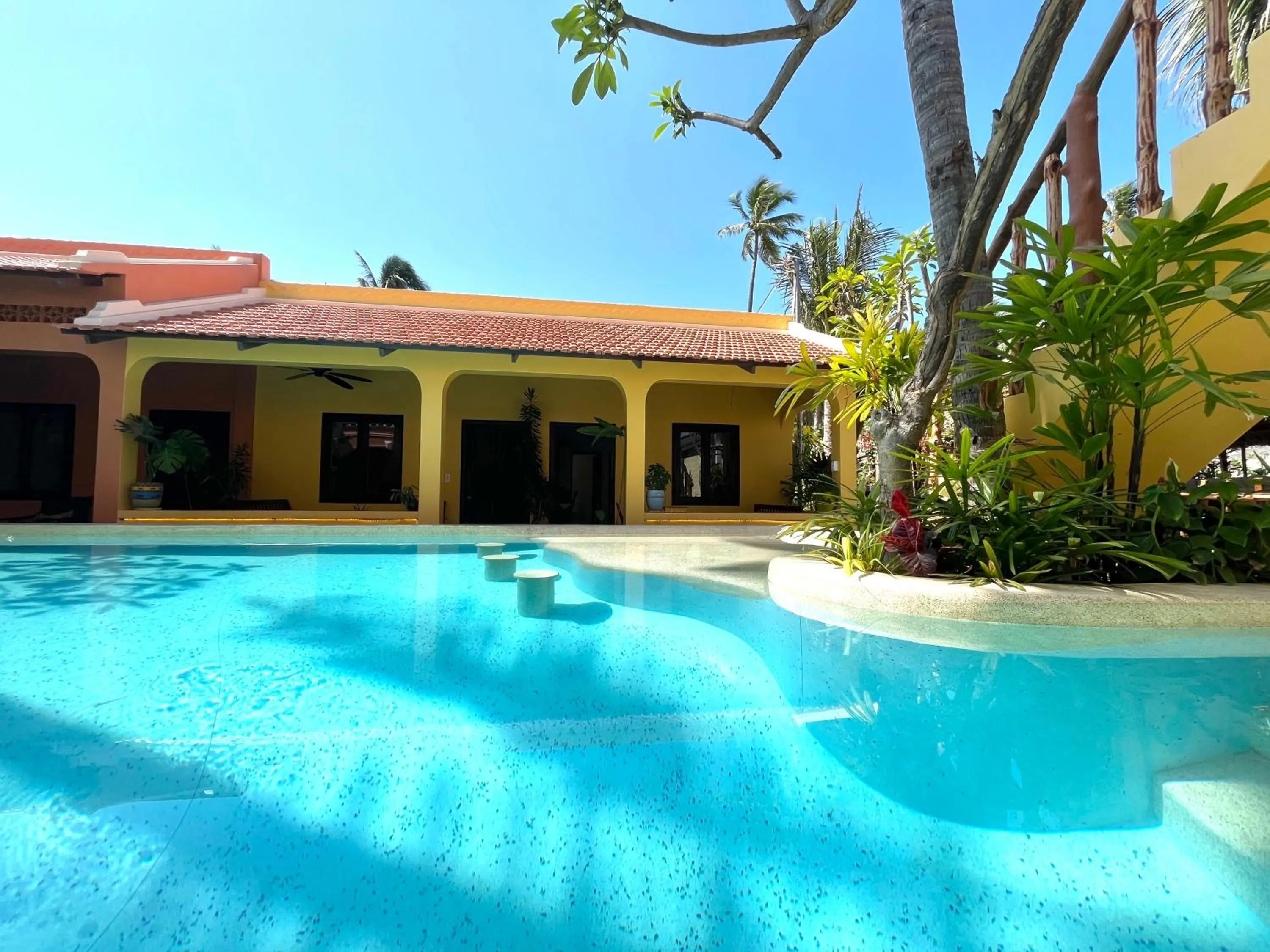 Swimming pool in Mi Nhon Em Hotel Muine
