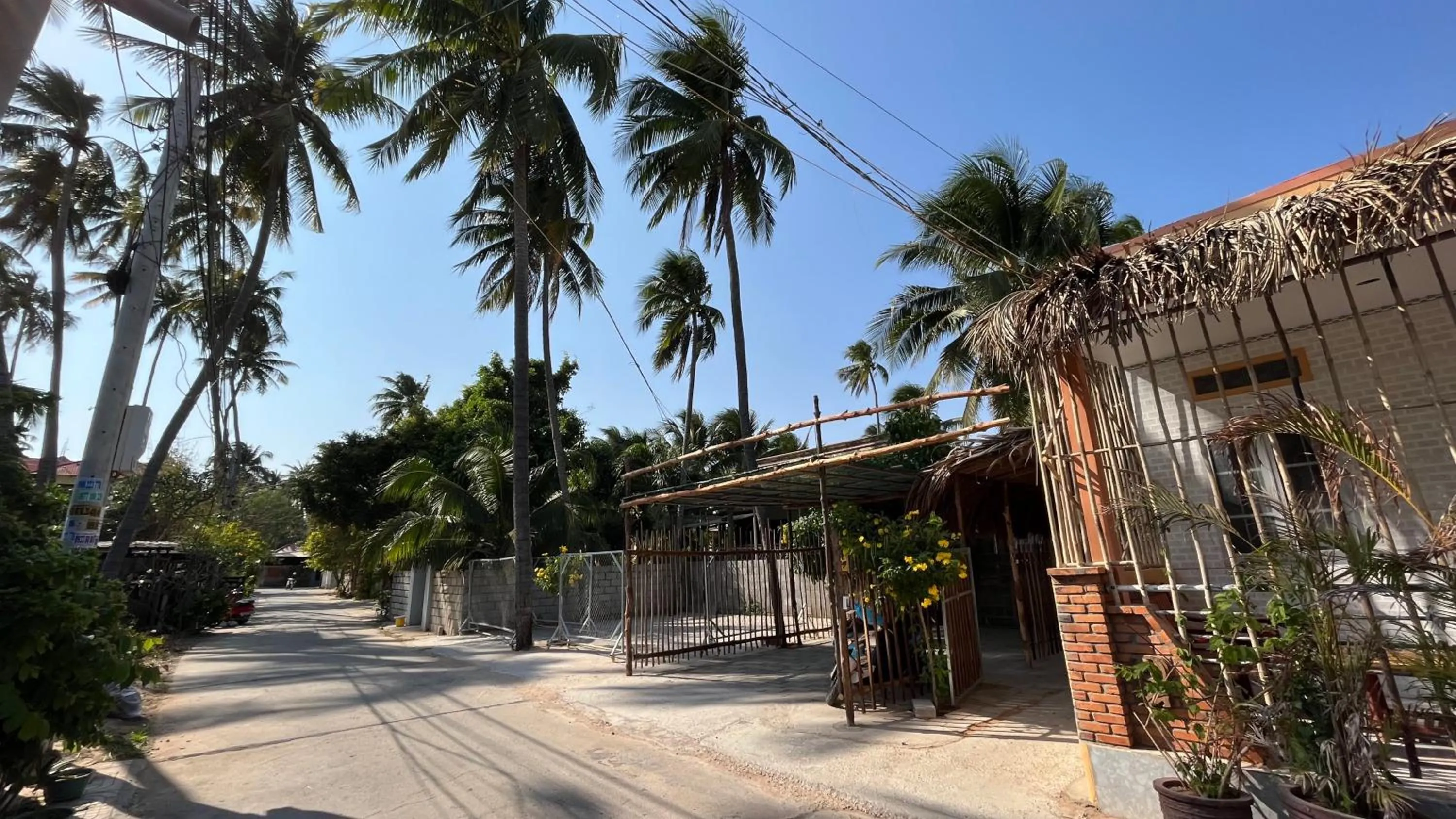 Parking in Mi Nhon Em Hotel Muine