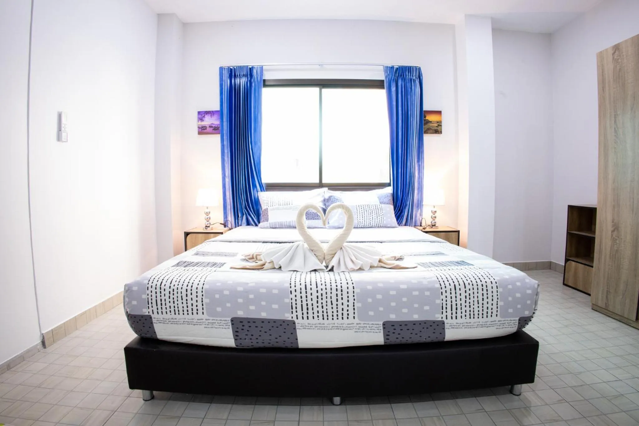 Bed in Grand View Premium