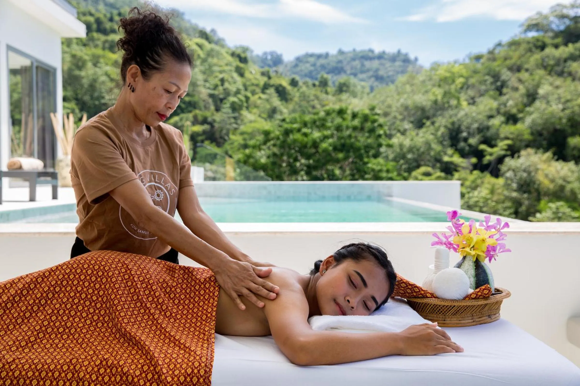 People in Zog Villas