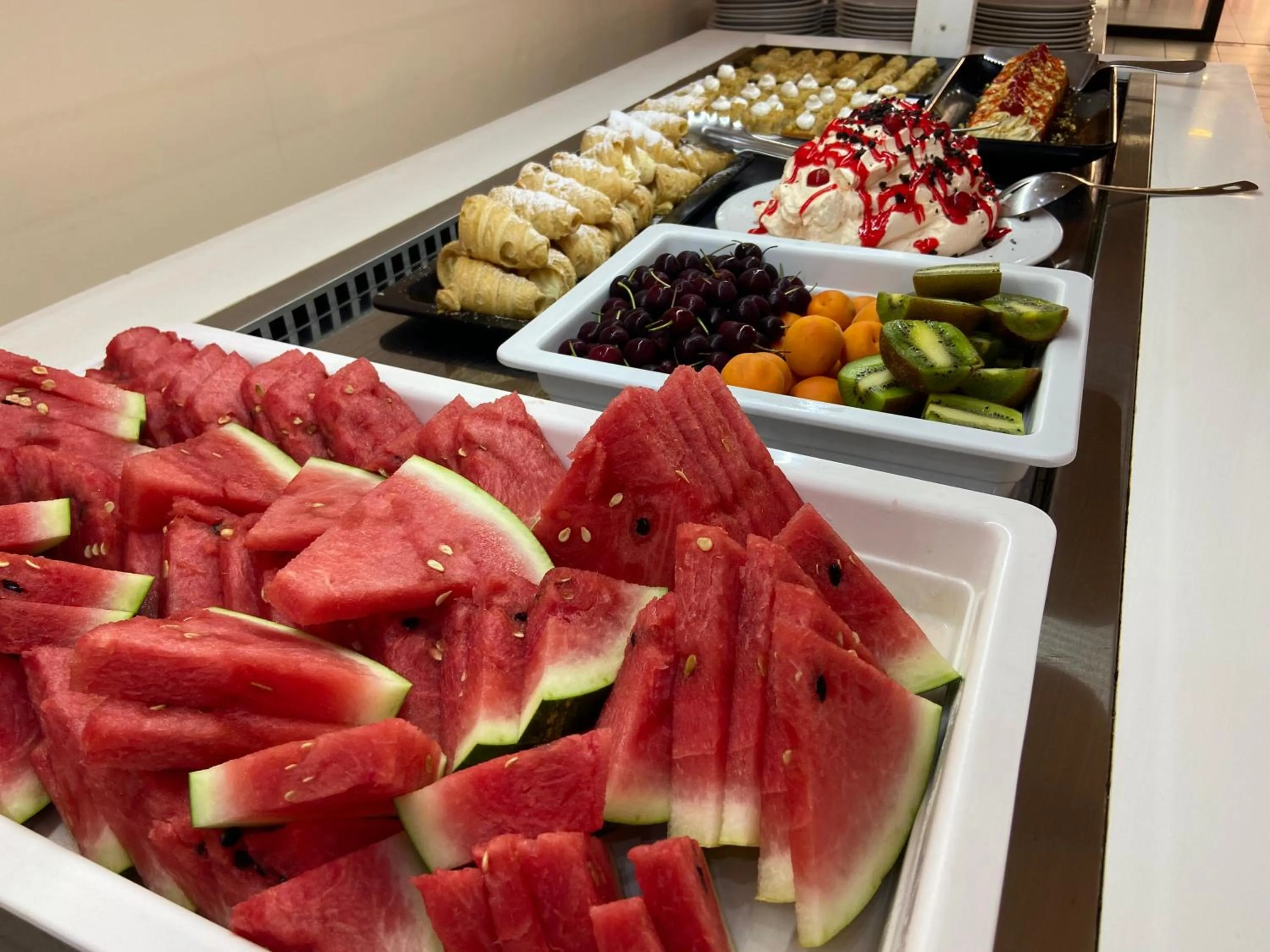 Restaurant/places to eat in Blue Aegean Hotel & Suites