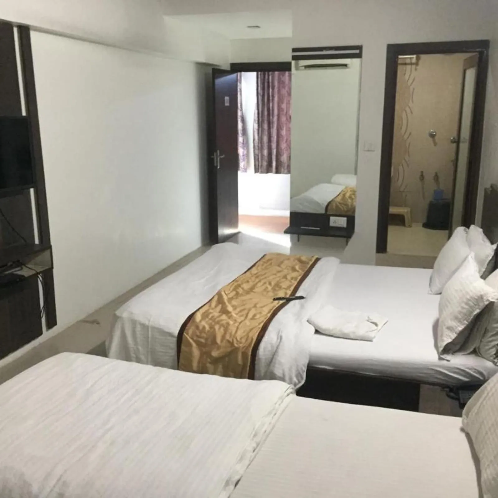 Bed in Hotel Long Stay