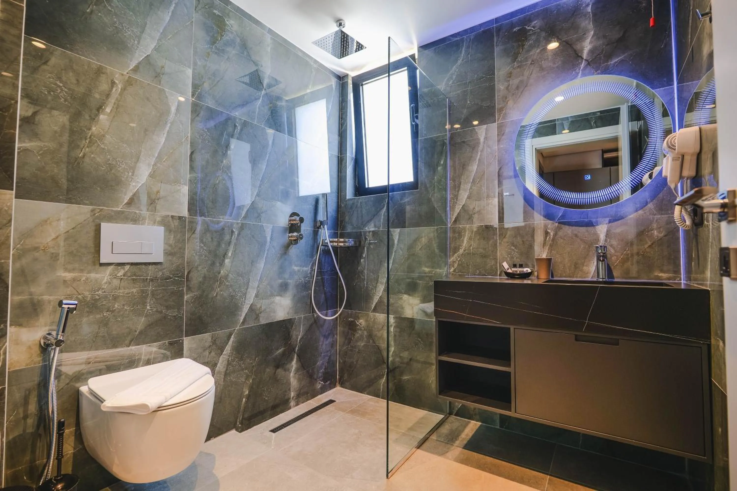 Shower in Ori Mare Hotel