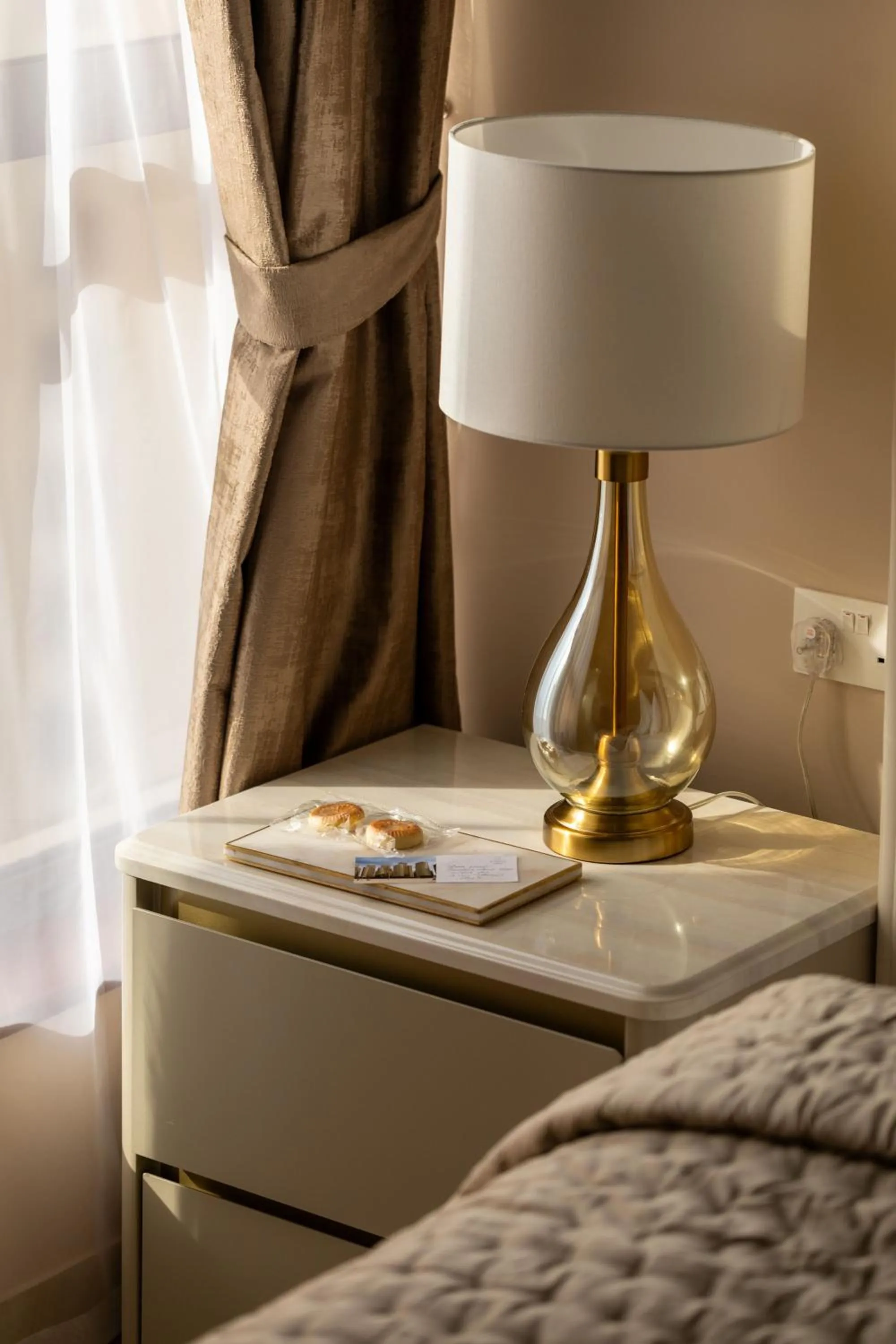 Decorative detail, Bed in Happy ACADEMIA JBR