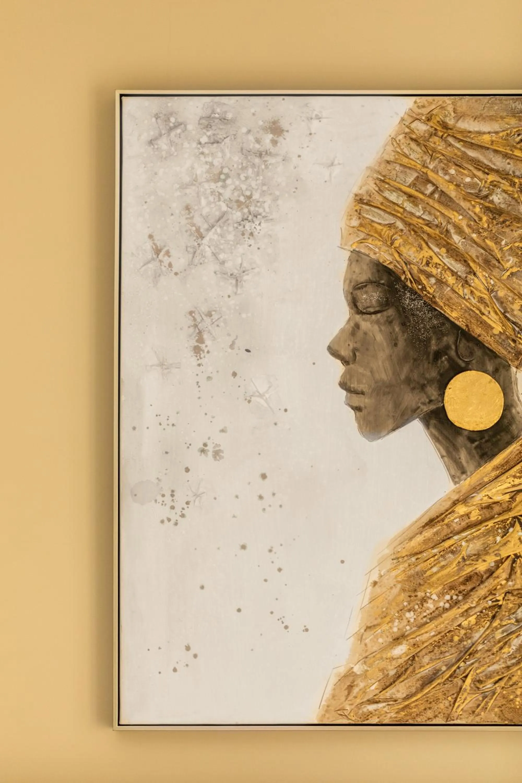 Decorative detail in Happy ACADEMIA JBR