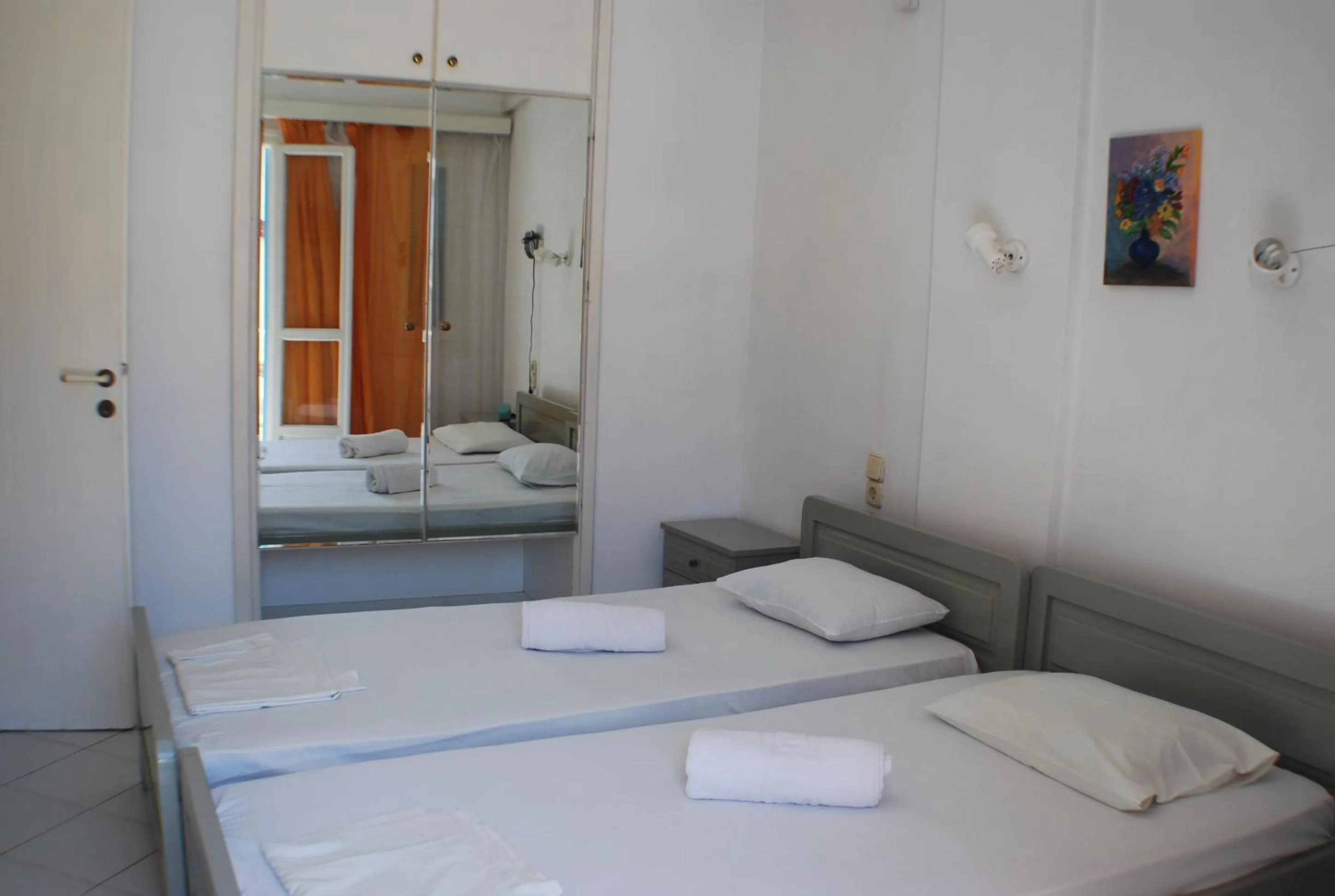 Bedroom, Bed in Renia Studios