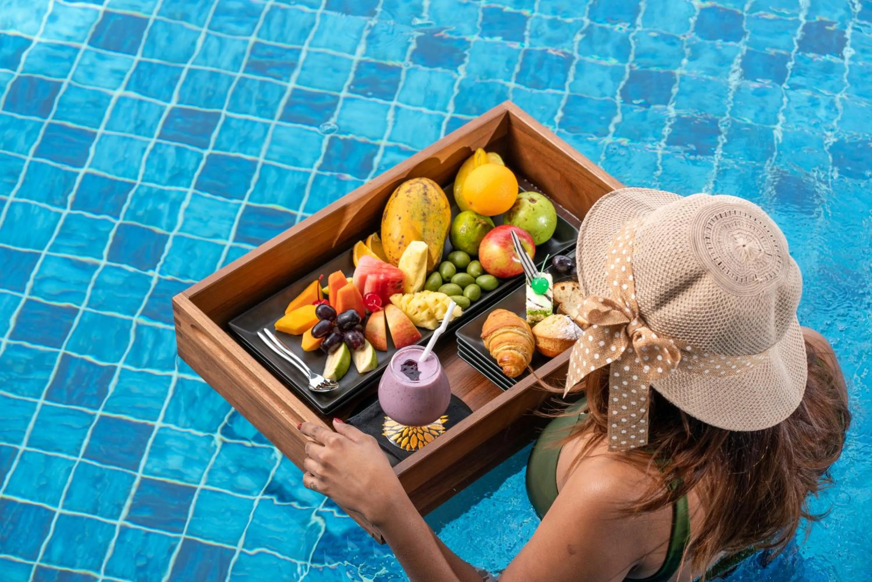 Swimming pool in Grand Serendib Hotel