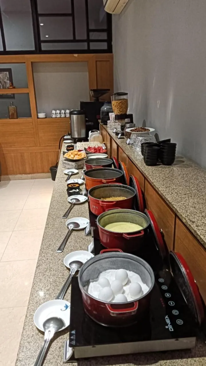 Food and drinks in Sparrow Hotel Managed by Siara Sariska Alwar