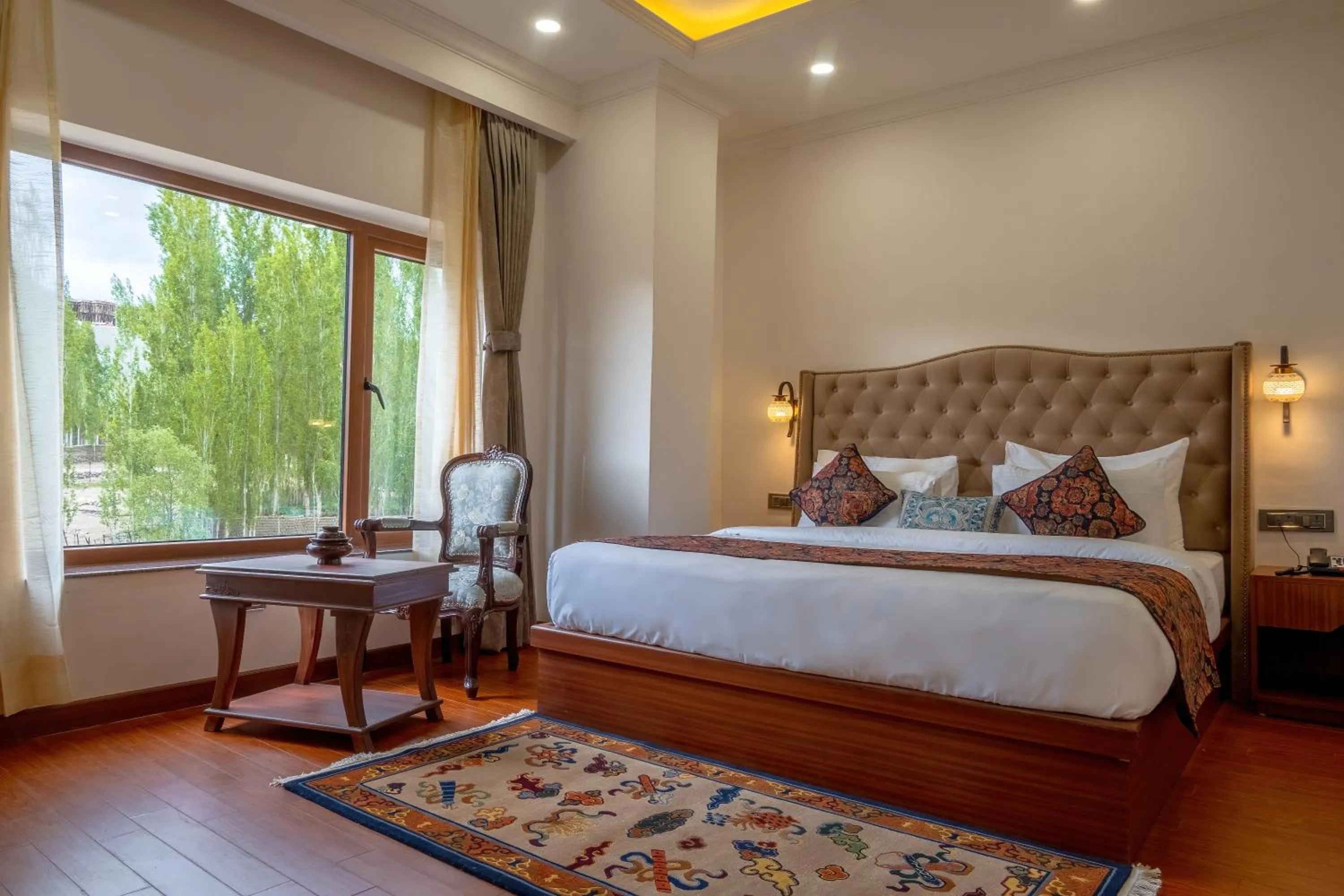 Bedroom, Bed in Hotel Gyalpo Residency - A Mountain View Luxury Hotel in Leh