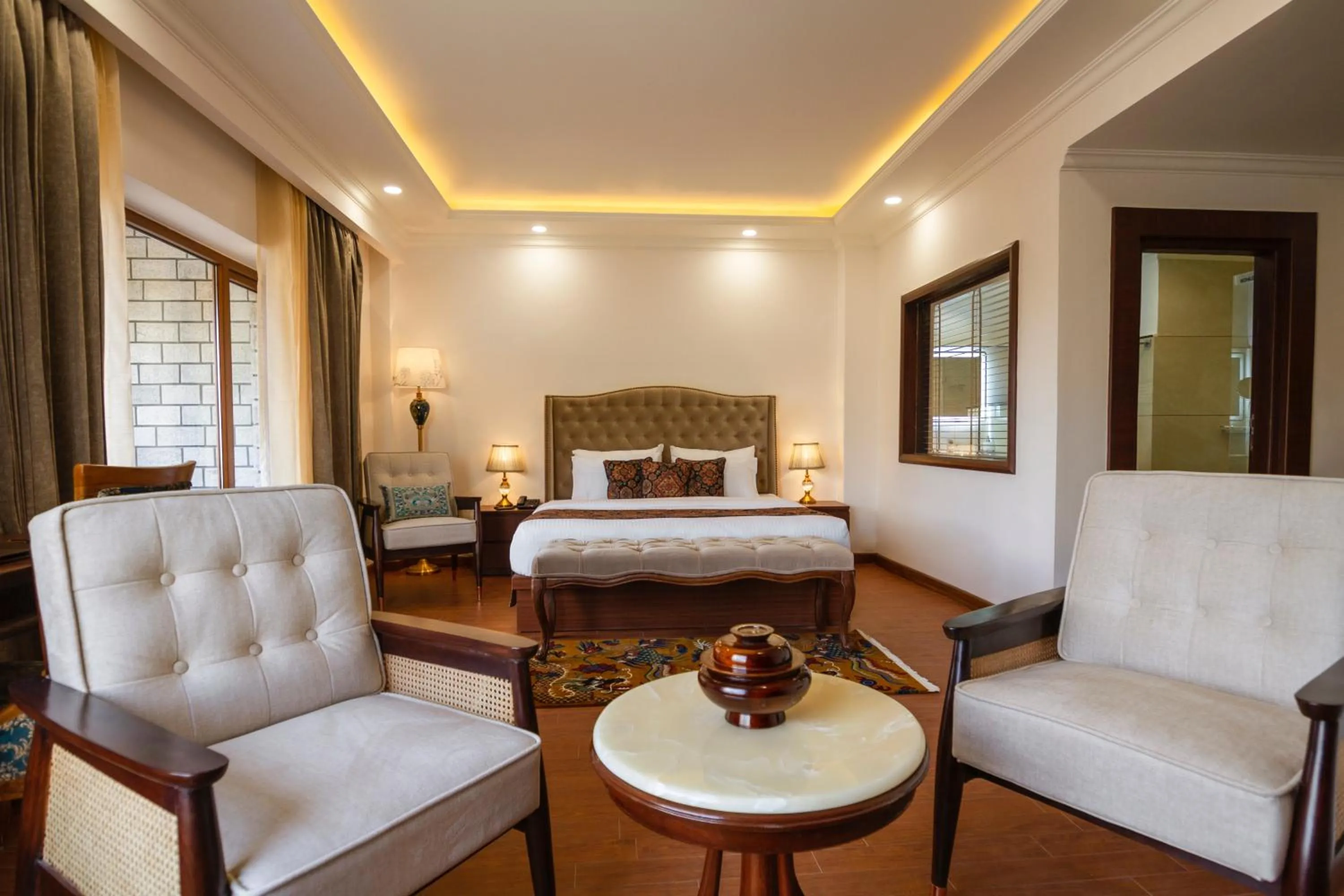 Bedroom, Bed in Hotel Gyalpo Residency - A Mountain View Luxury Hotel in Leh