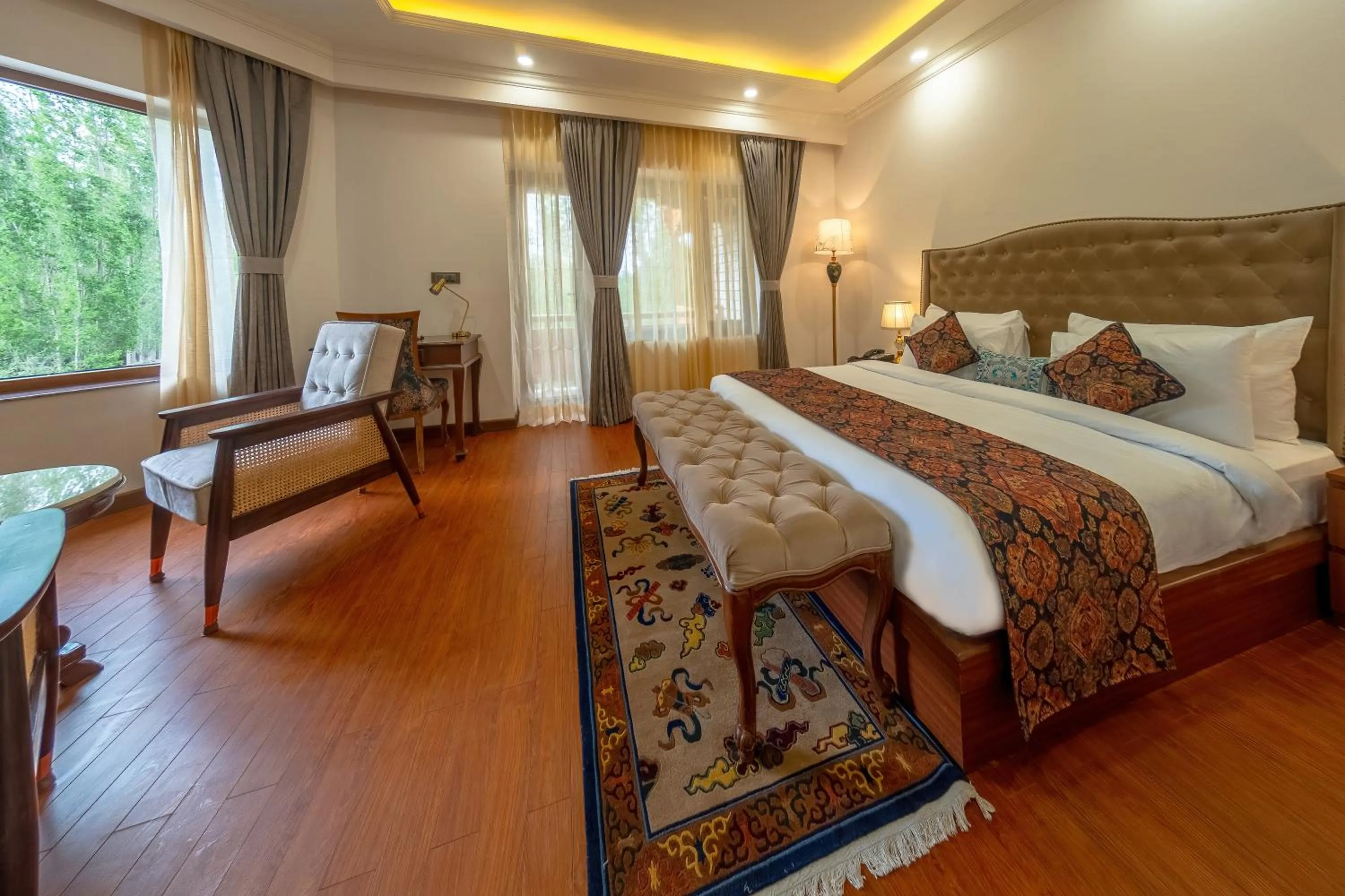 Bedroom, Bed in Hotel Gyalpo Residency - A Mountain View Luxury Hotel in Leh