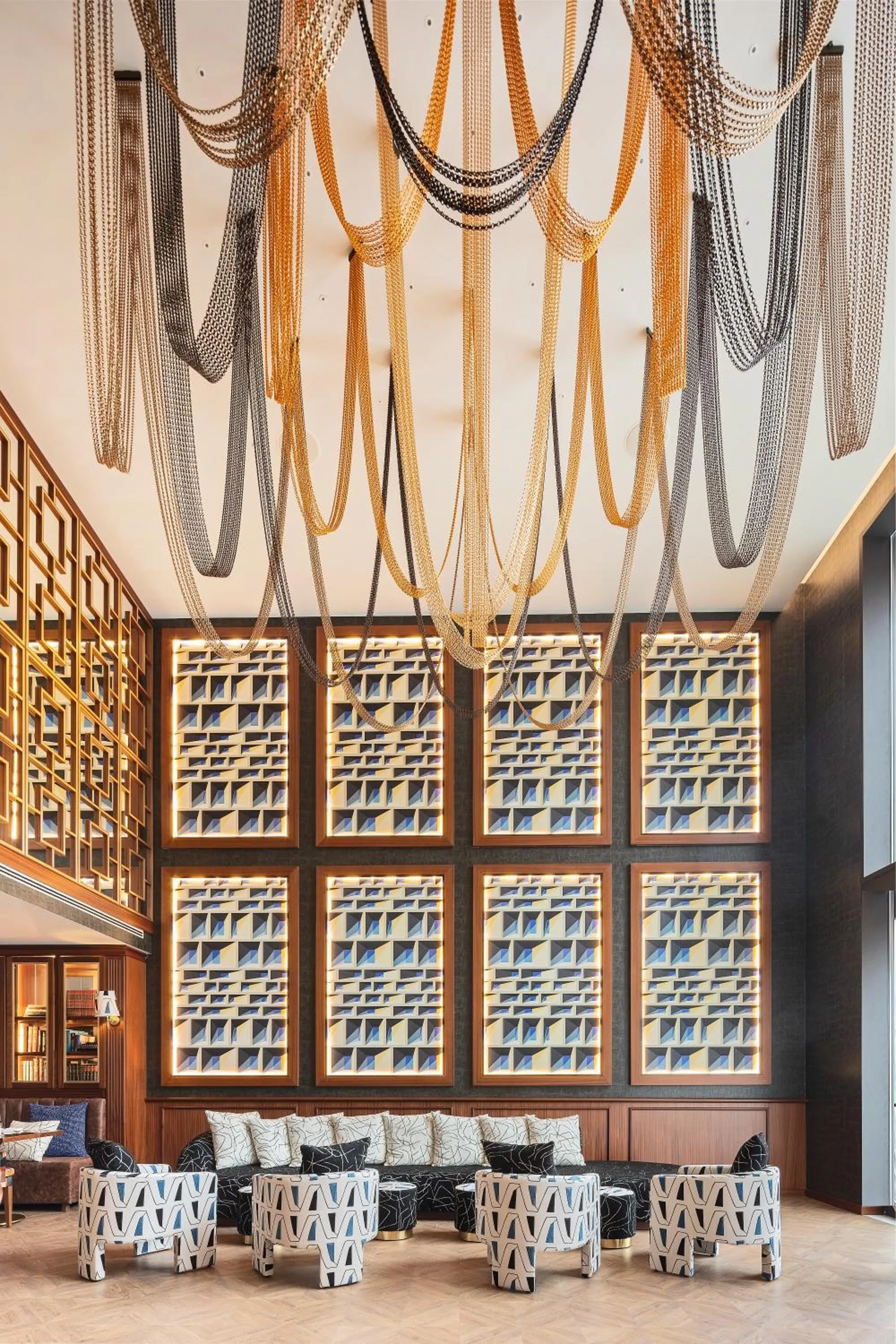 Lobby or reception in Wine & Books Porto Hotel - Small Luxury Hotels Of The World