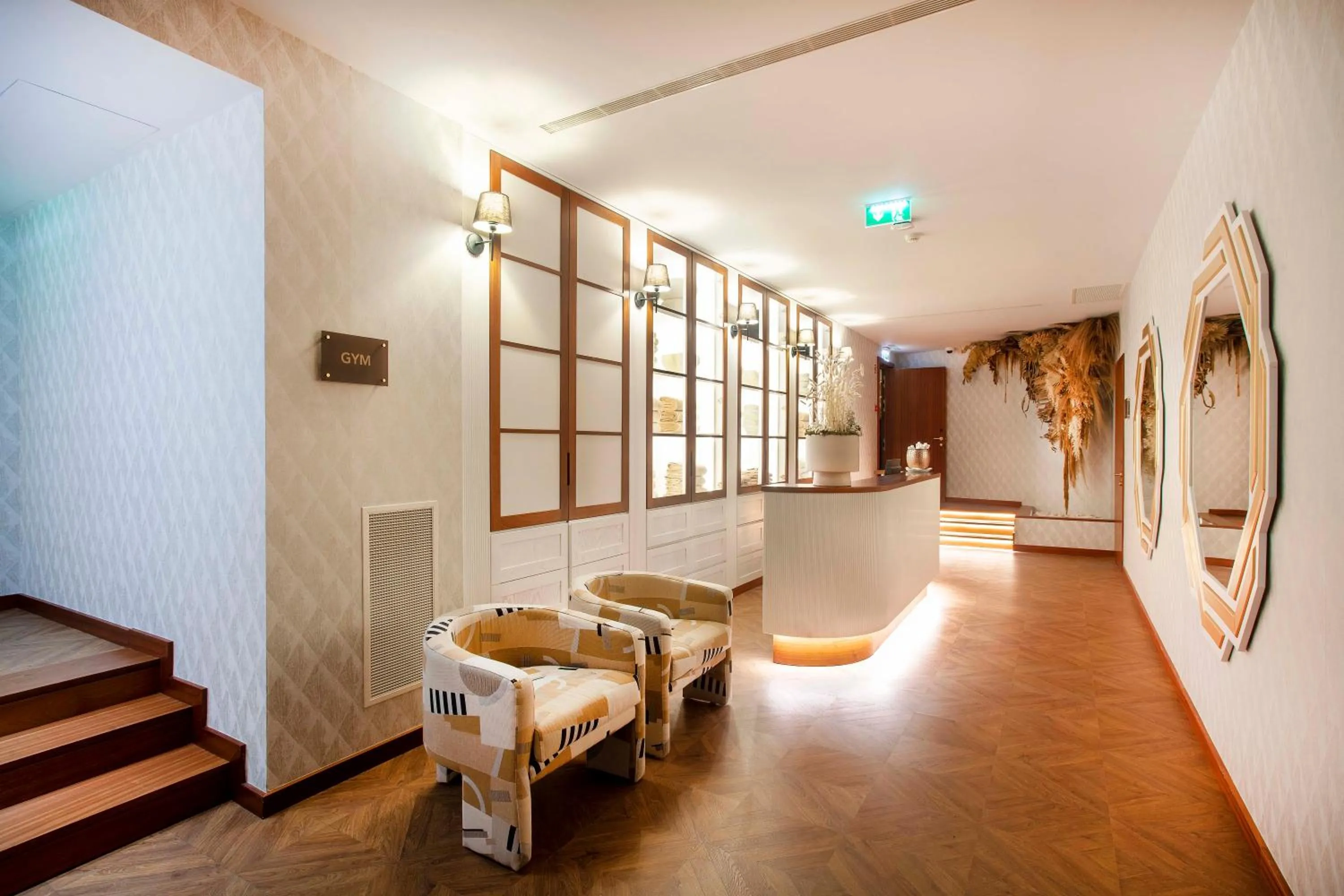 Massage in Wine & Books Porto Hotel - Small Luxury Hotels Of The World