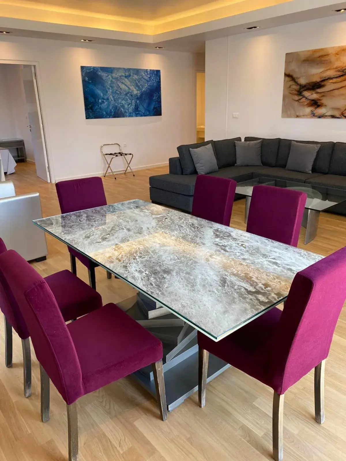 Top-Floor Design Suite in Theoxenia House Hotel Top-Floor Design Suite in Theoxenia House Hotel