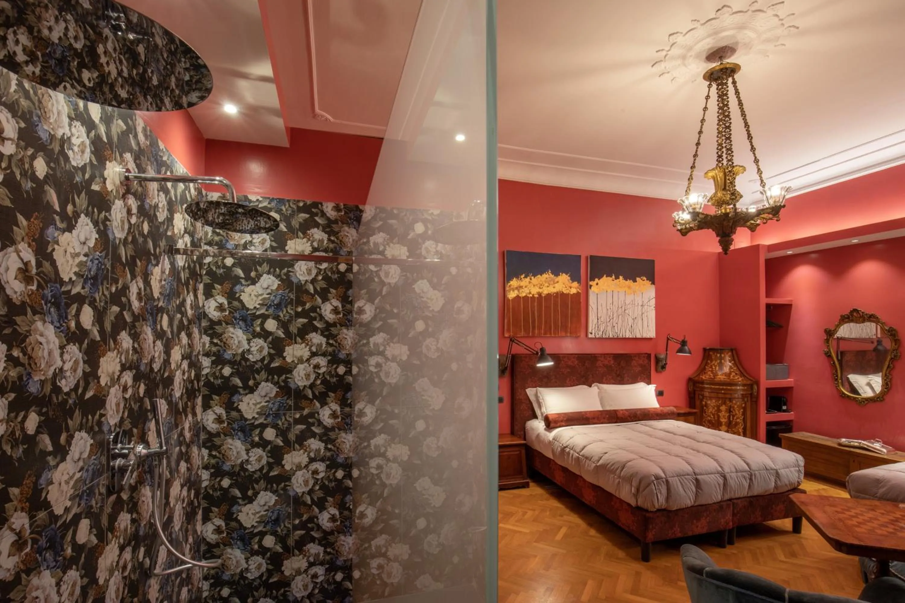 Bed in Room 94 Luxury