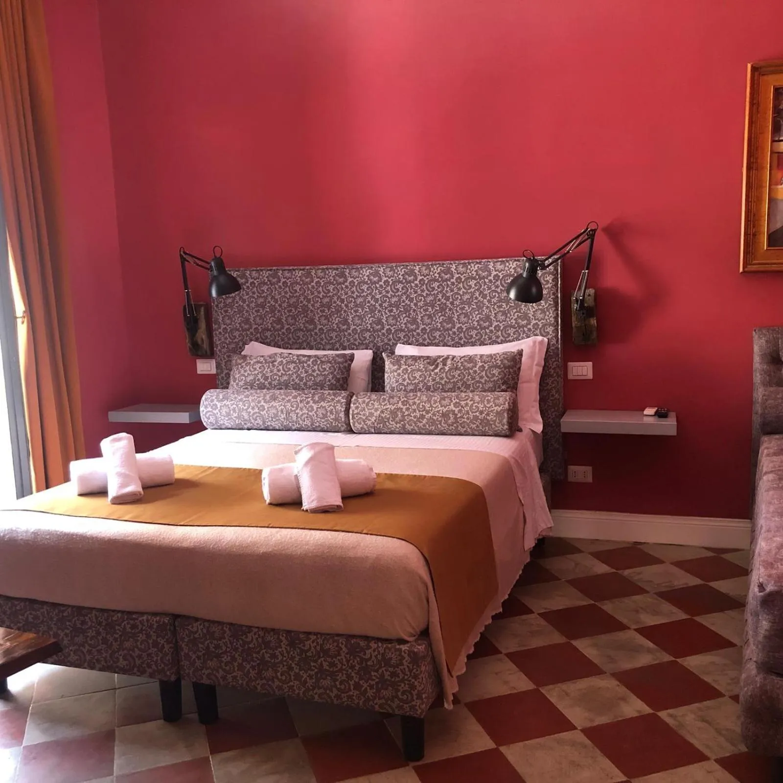 Bed in Room 94 Luxury