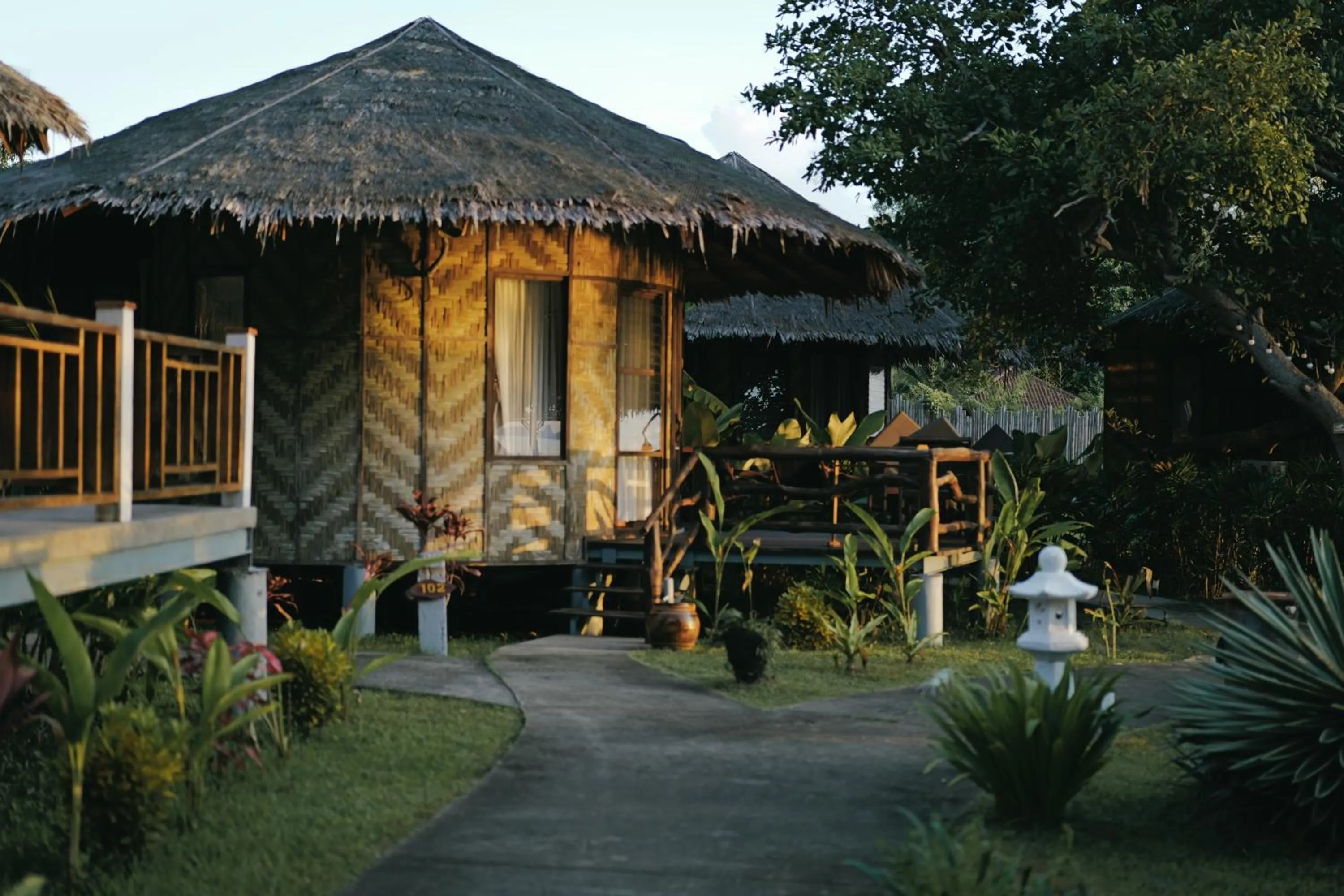 Property building in Better View Koh Yao Yai