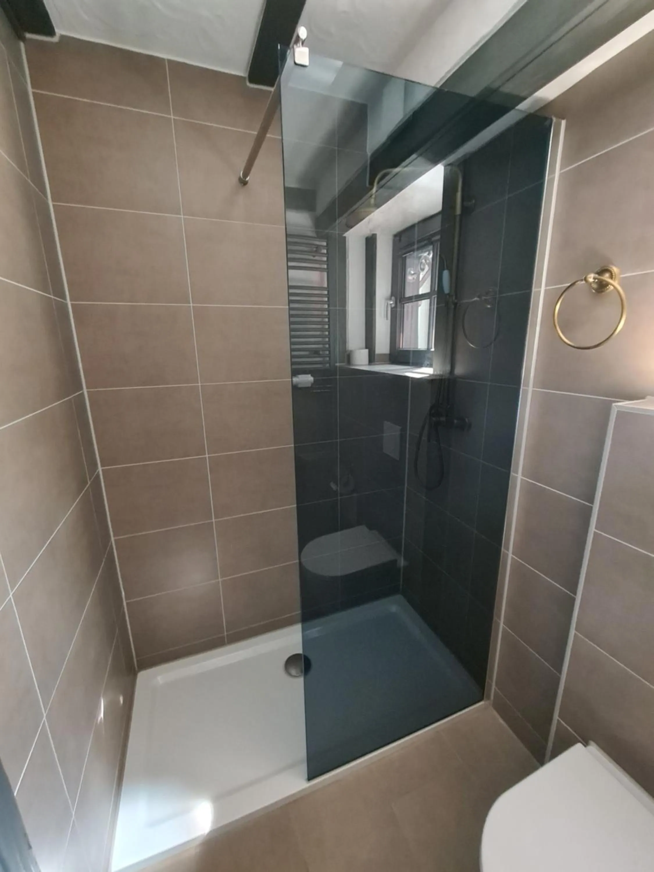 Shower in Hotel b&b altes hinterhäusel