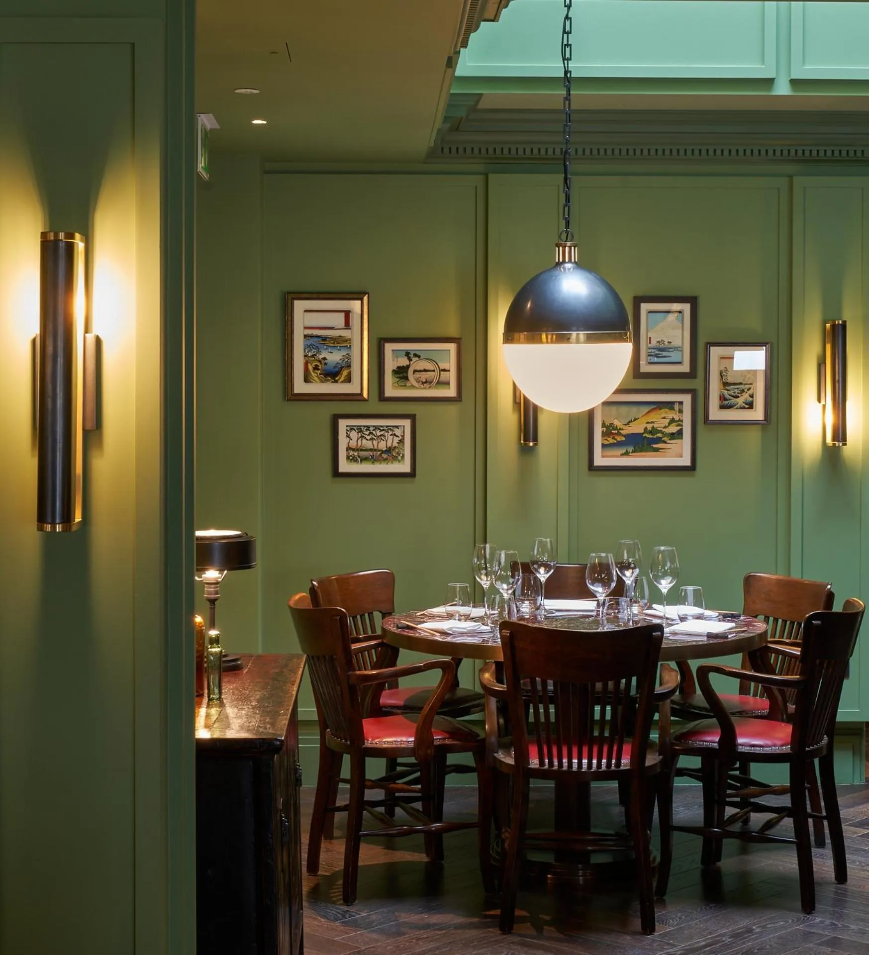 Restaurant/places to eat in Beaverbrook Town House