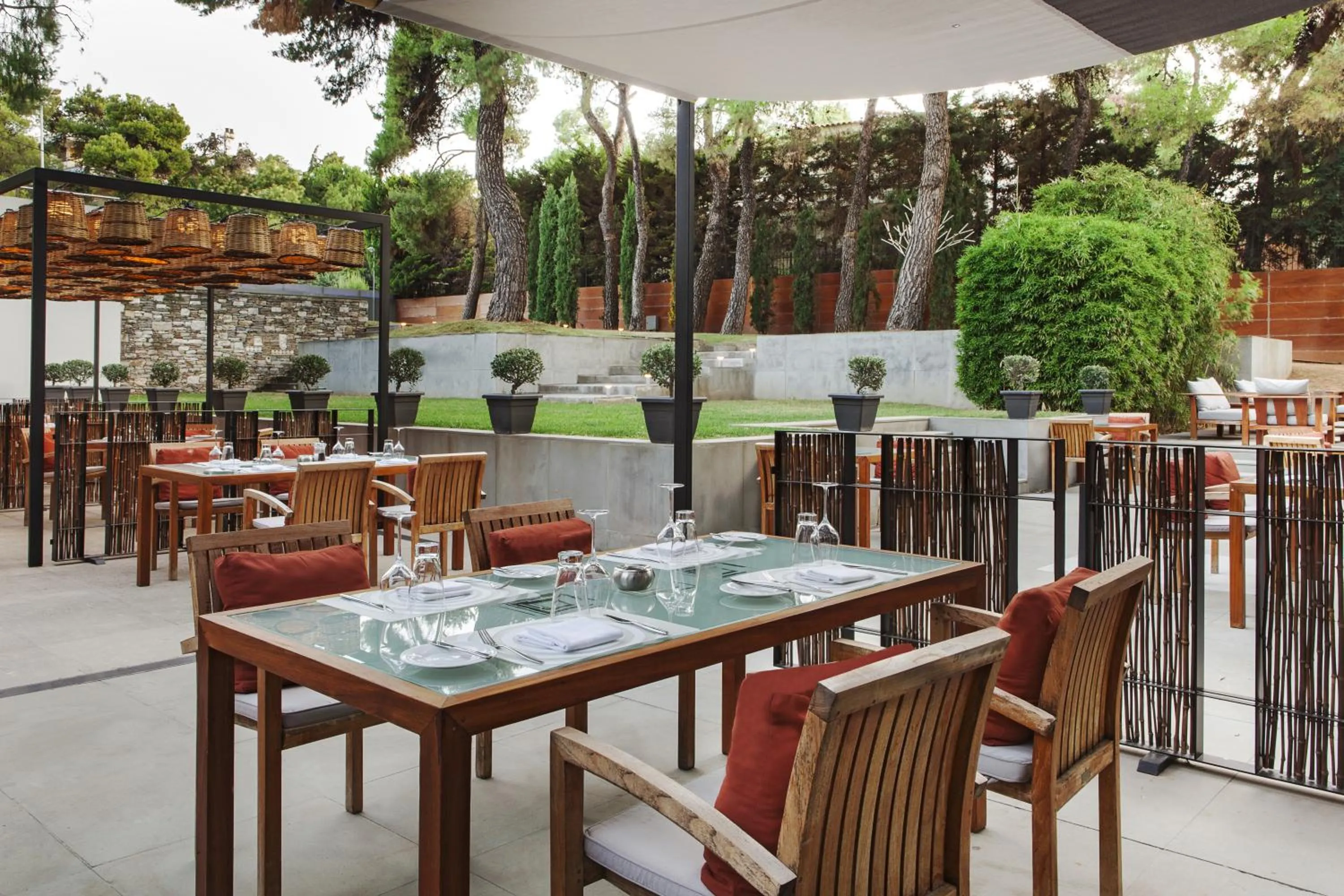 Restaurant/places to eat in Life Gallery Athens