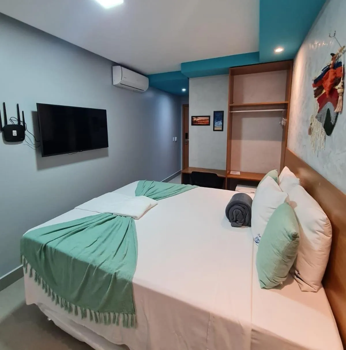 TV and multimedia, Bed in Pousada Atlantic